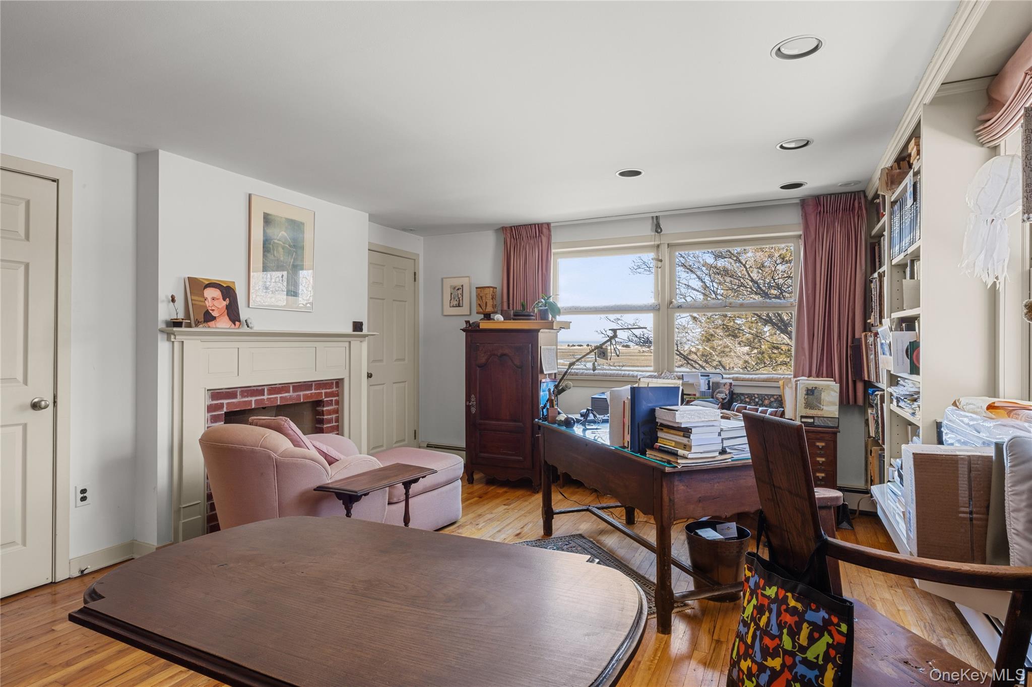 5 Shore Drive, Setauket, NY 11733