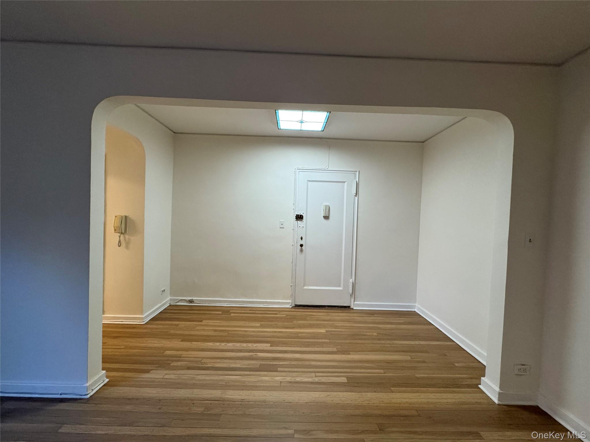 6735 Yellowstone Boulevard # 3R, Forest Hills, NY 11375