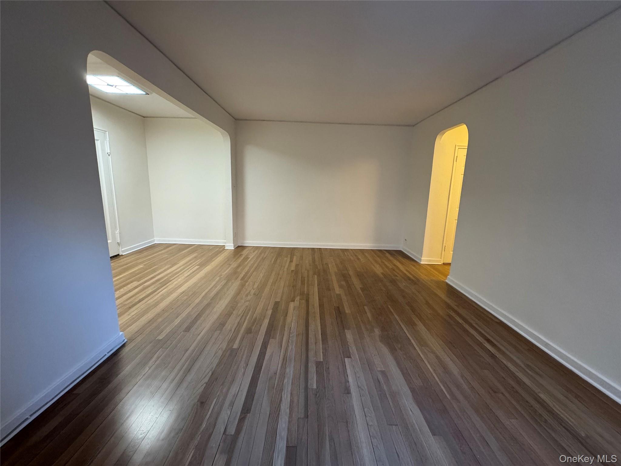 6735 Yellowstone Boulevard # 3R, Forest Hills, NY 11375