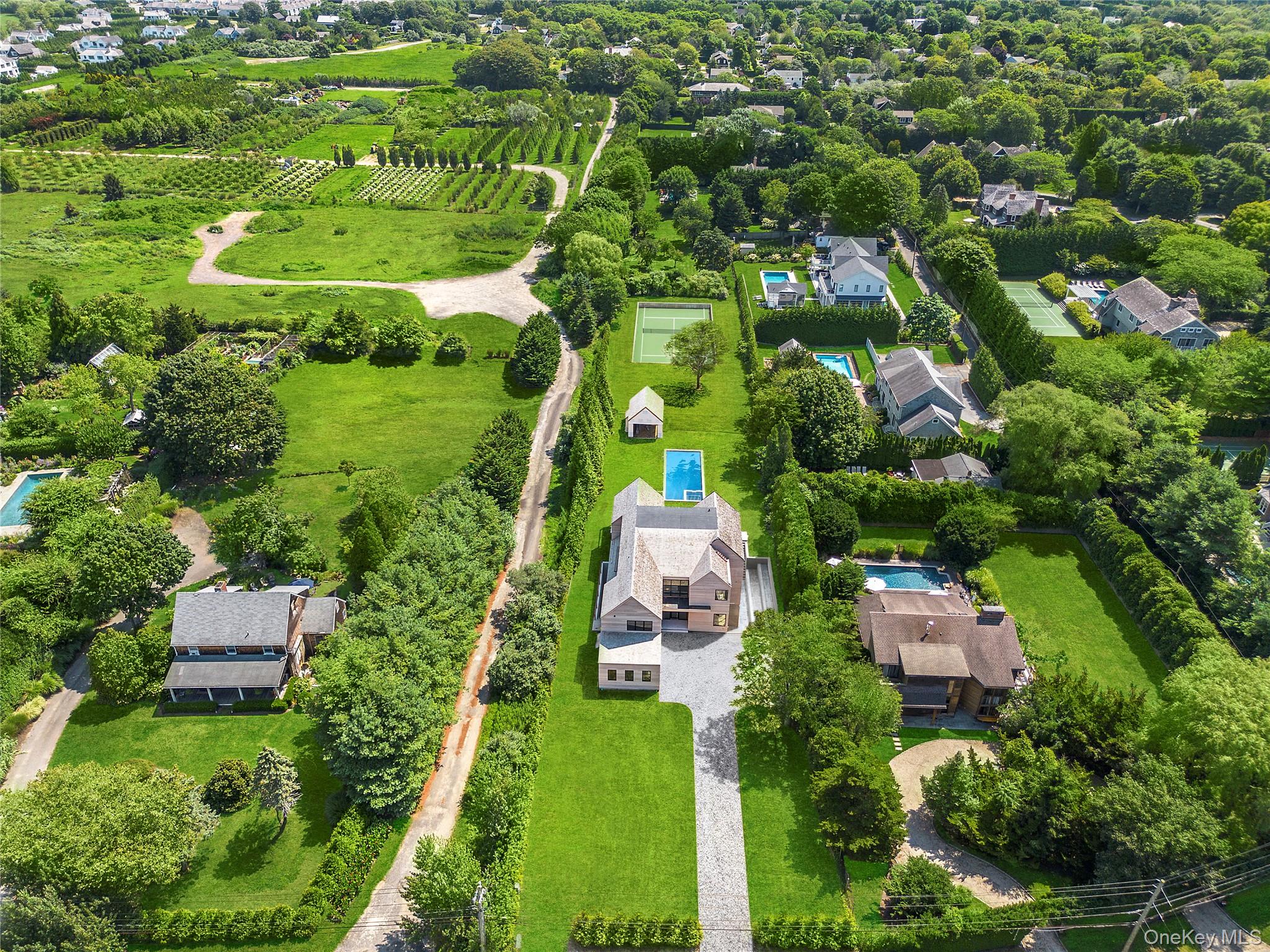 50 Tuckahoe Lane, Southampton, NY 11968