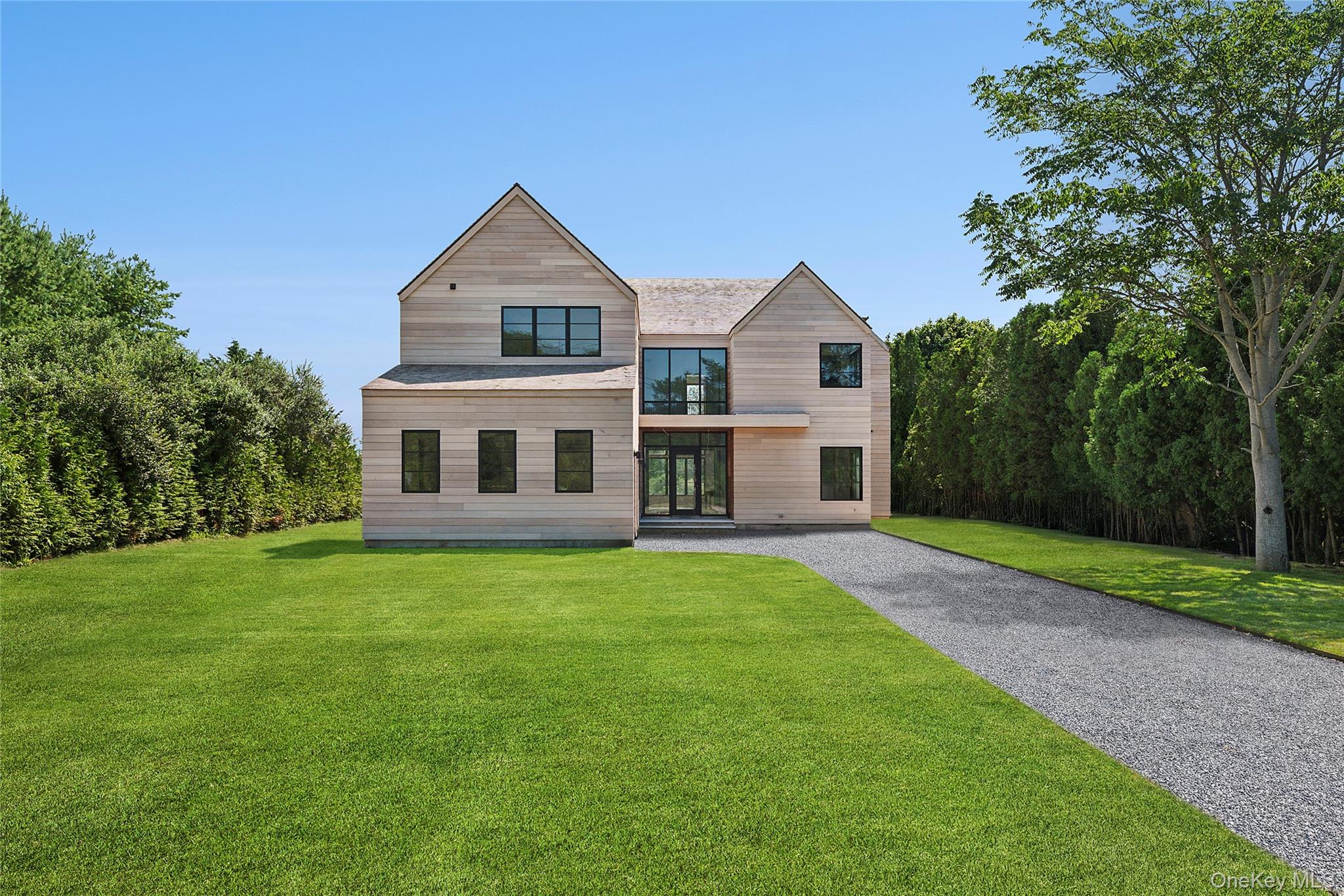 50 Tuckahoe Lane, Southampton, NY 11968