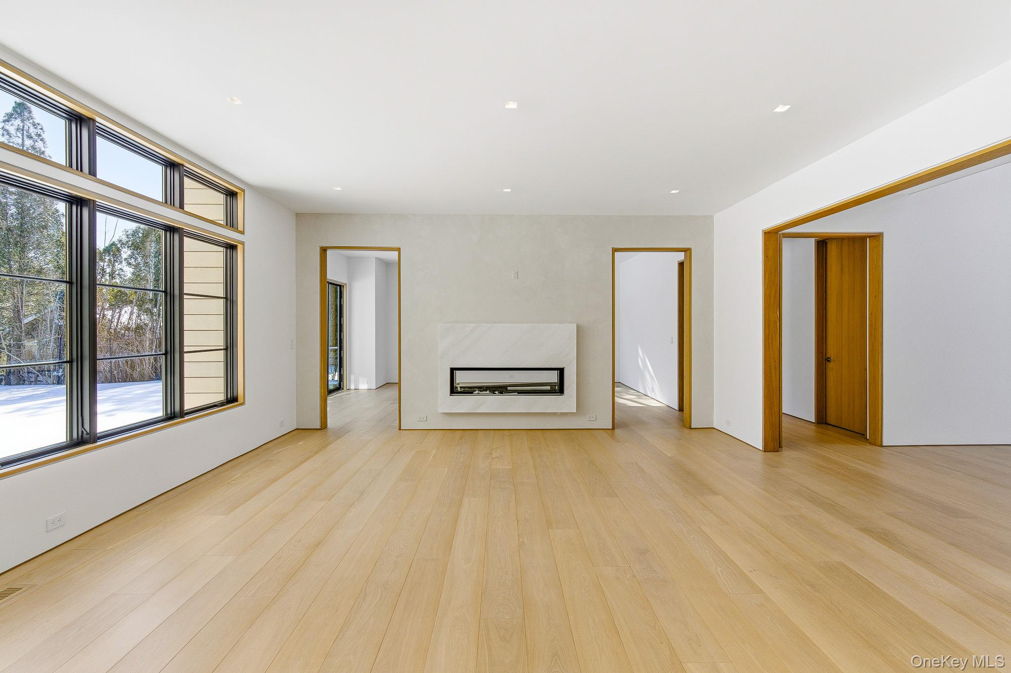 50 Tuckahoe Lane, Southampton, NY 11968