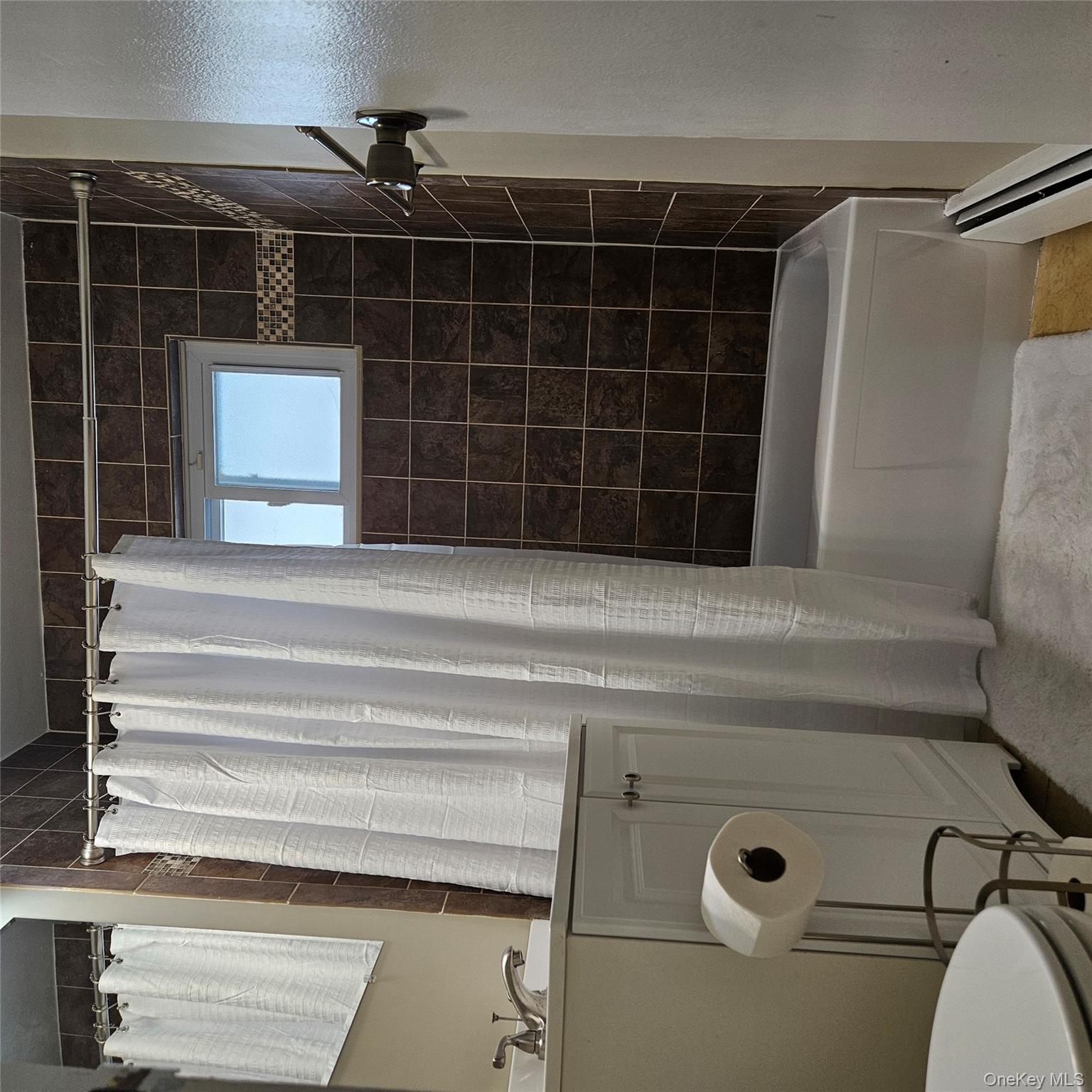 71 Adams Road # #E 2A, Central Islip, NY 11722