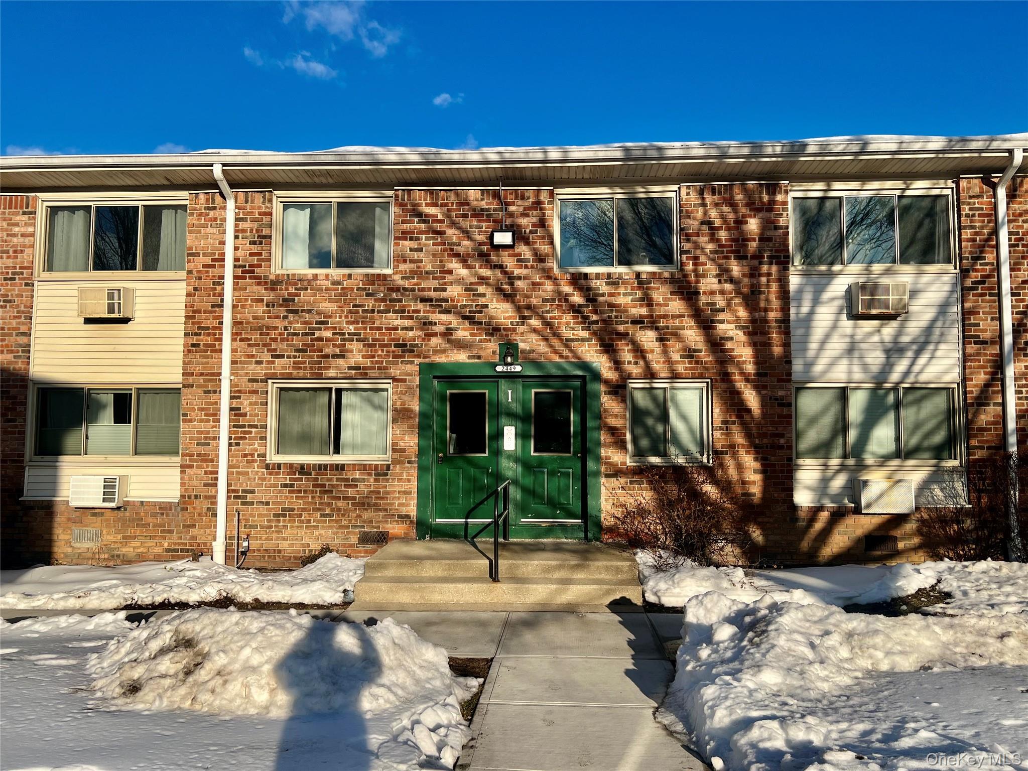 2449I union Avenue # 34A, Islip, NY 11751