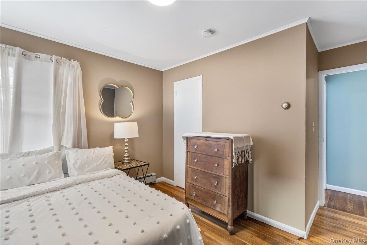 18 Robert Drive, Huntington, NY 11743