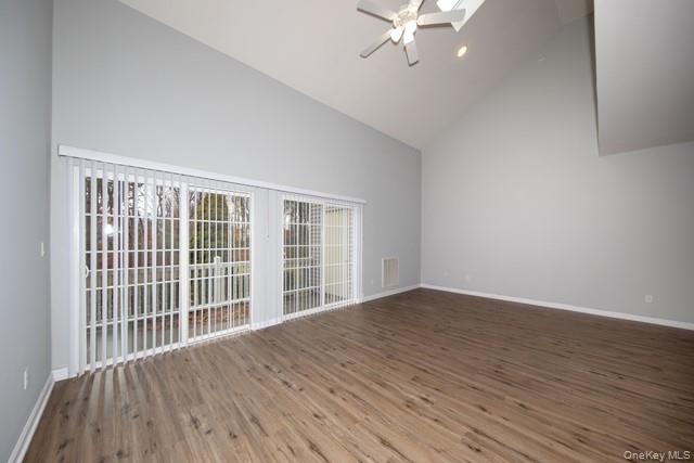 33 Fairfield Lane # 33, Mastic Beach, NY 11951