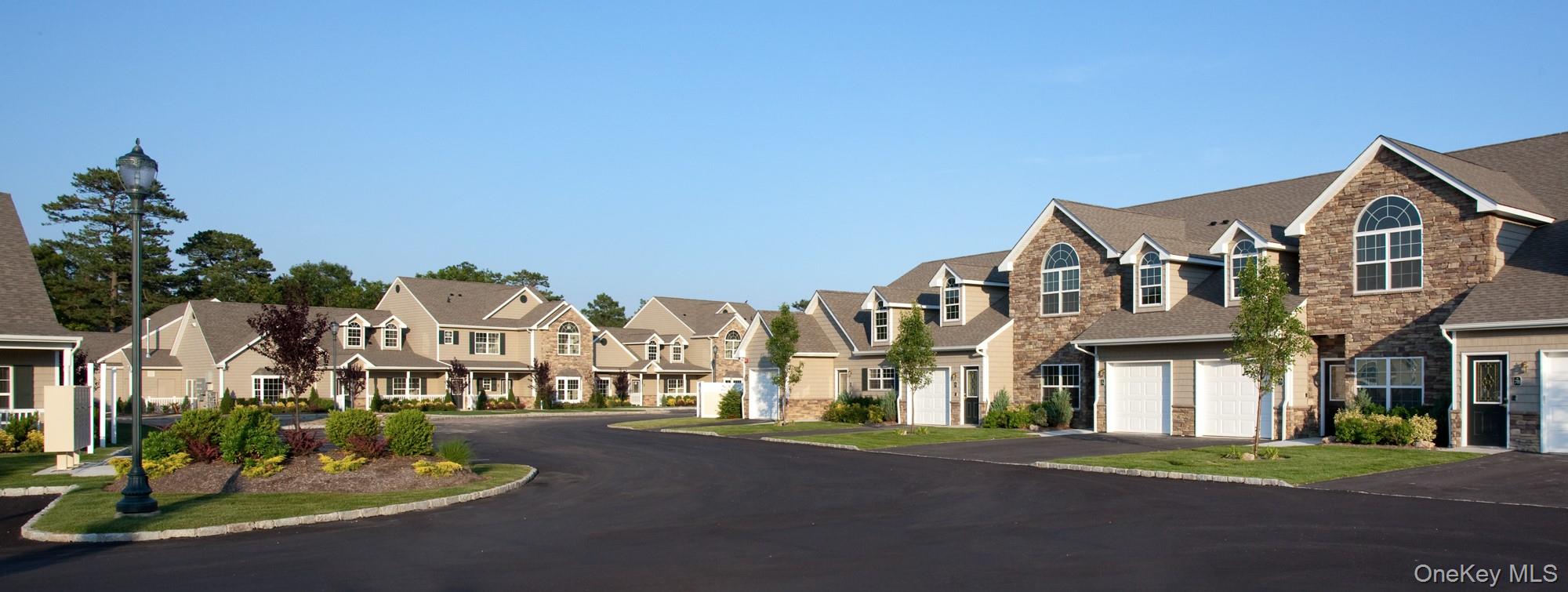 33 Fairfield Lane # 33, Mastic Beach, NY 11951