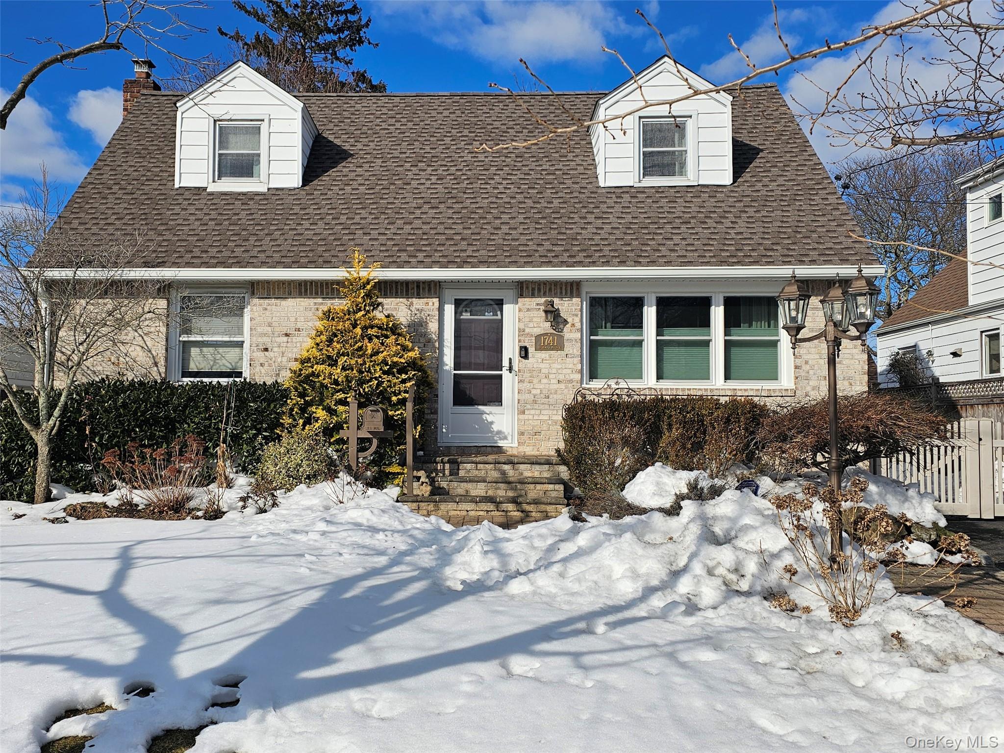 1741 Bushwick Avenue, Merrick, NY 11566