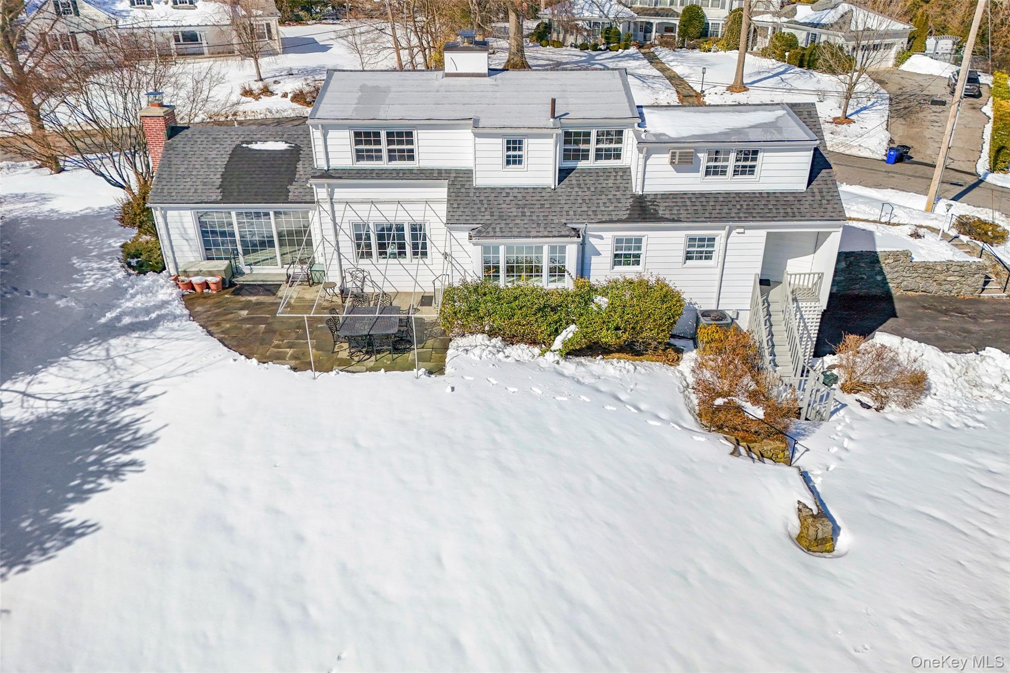 35 Byron Lane, Larchmont, NY 10538