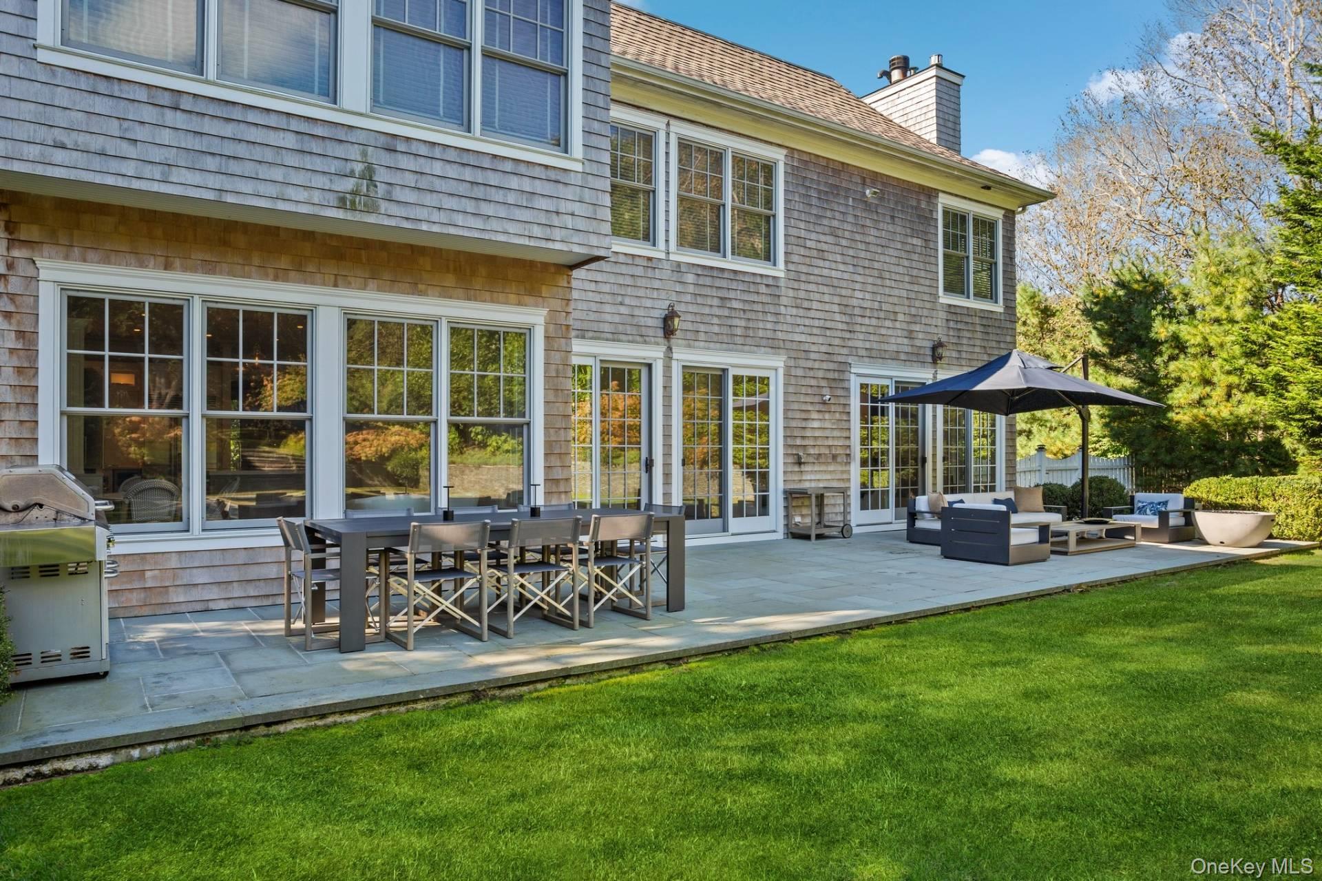 110 Straight Path, Southampton, NY 11968