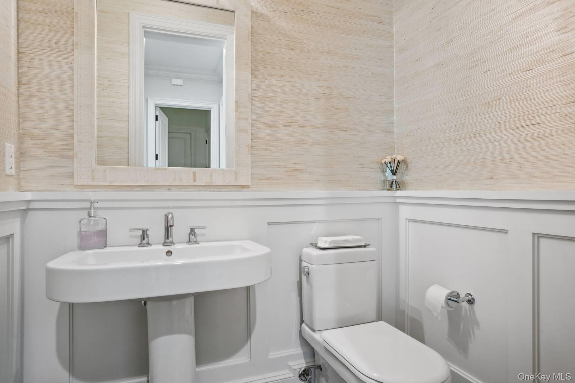 110 Straight Path, Southampton, NY 11968