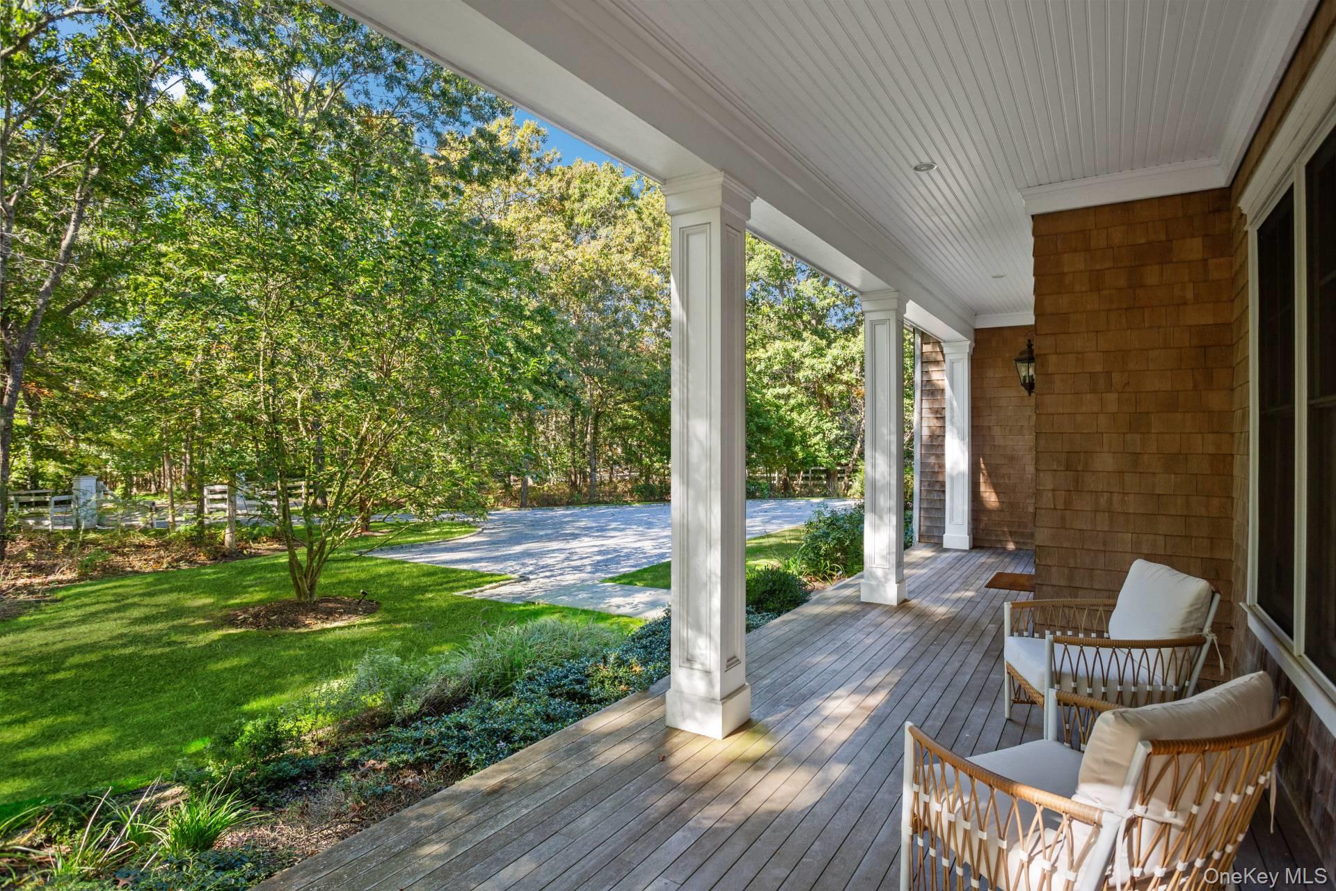 110 Straight Path, Southampton, NY 11968