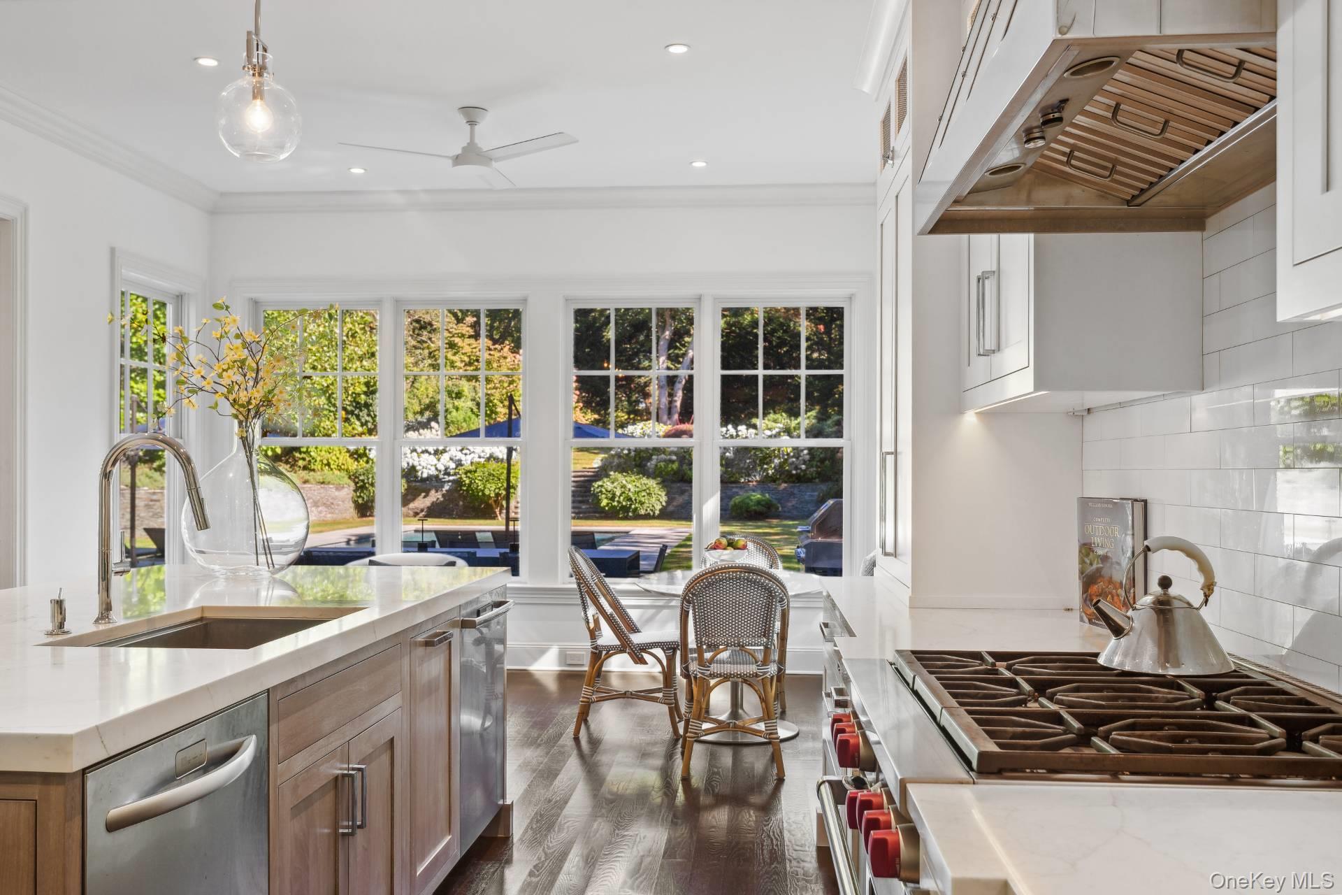 110 Straight Path, Southampton, NY 11968