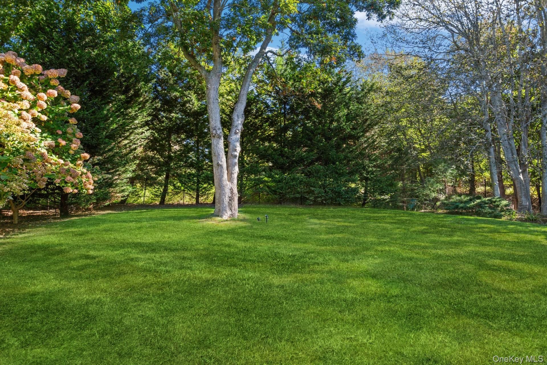 110 Straight Path, Southampton, NY 11968