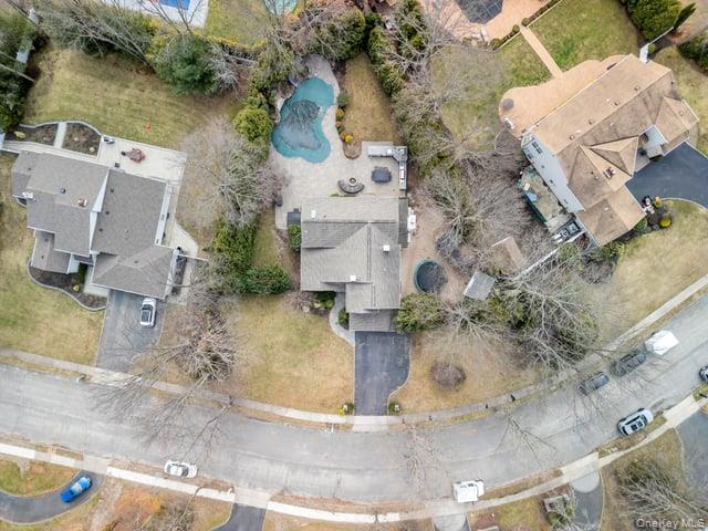 40 Arbor Field Way, Lake Grove, NY 11755