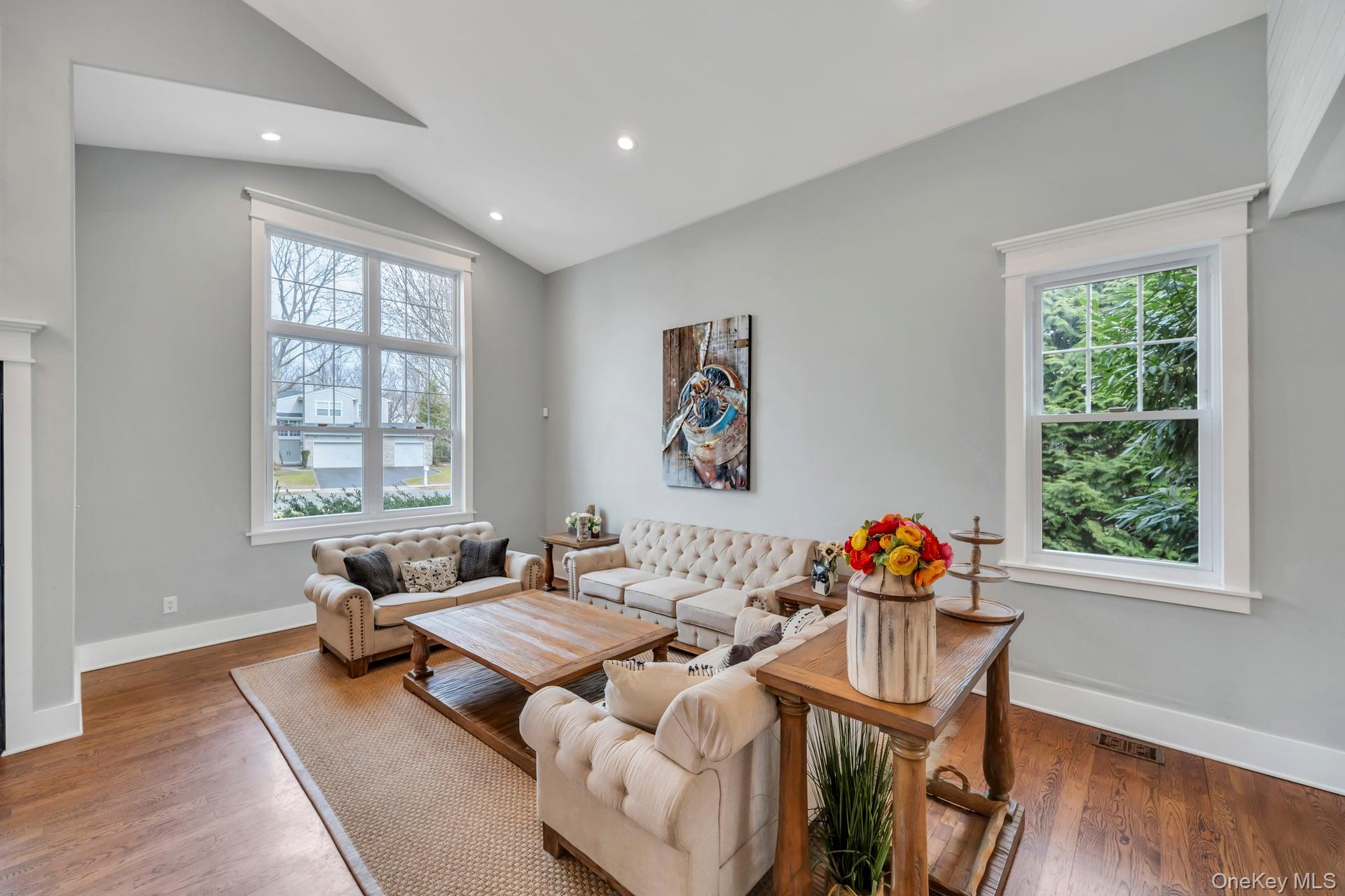 40 Arbor Field Way, Lake Grove, NY 11755