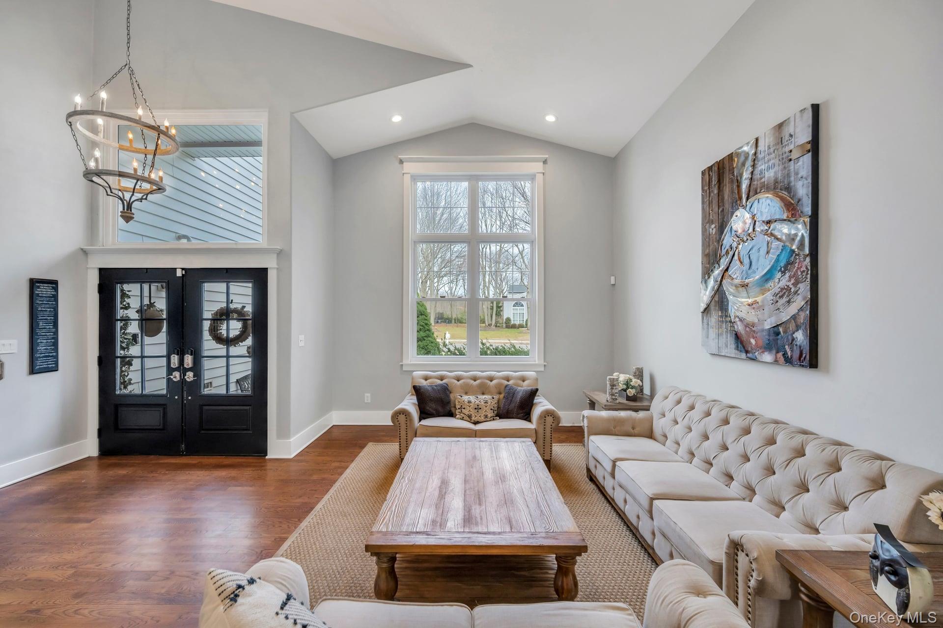 40 Arbor Field Way, Lake Grove, NY 11755