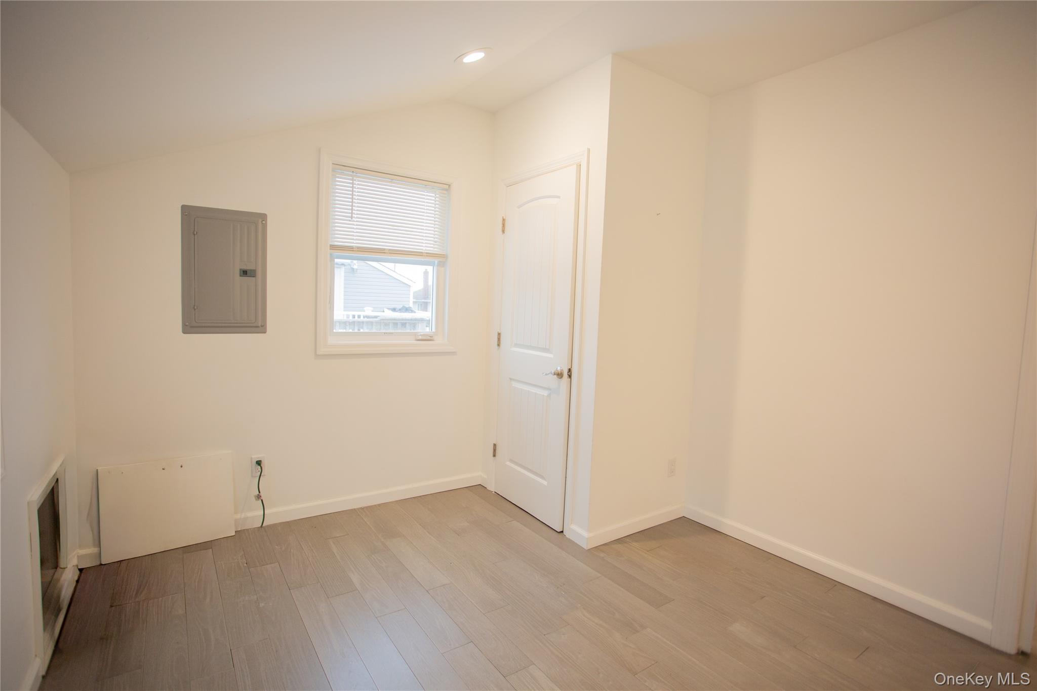 105 Pacific Boulevard, Long Beach, NY 11561