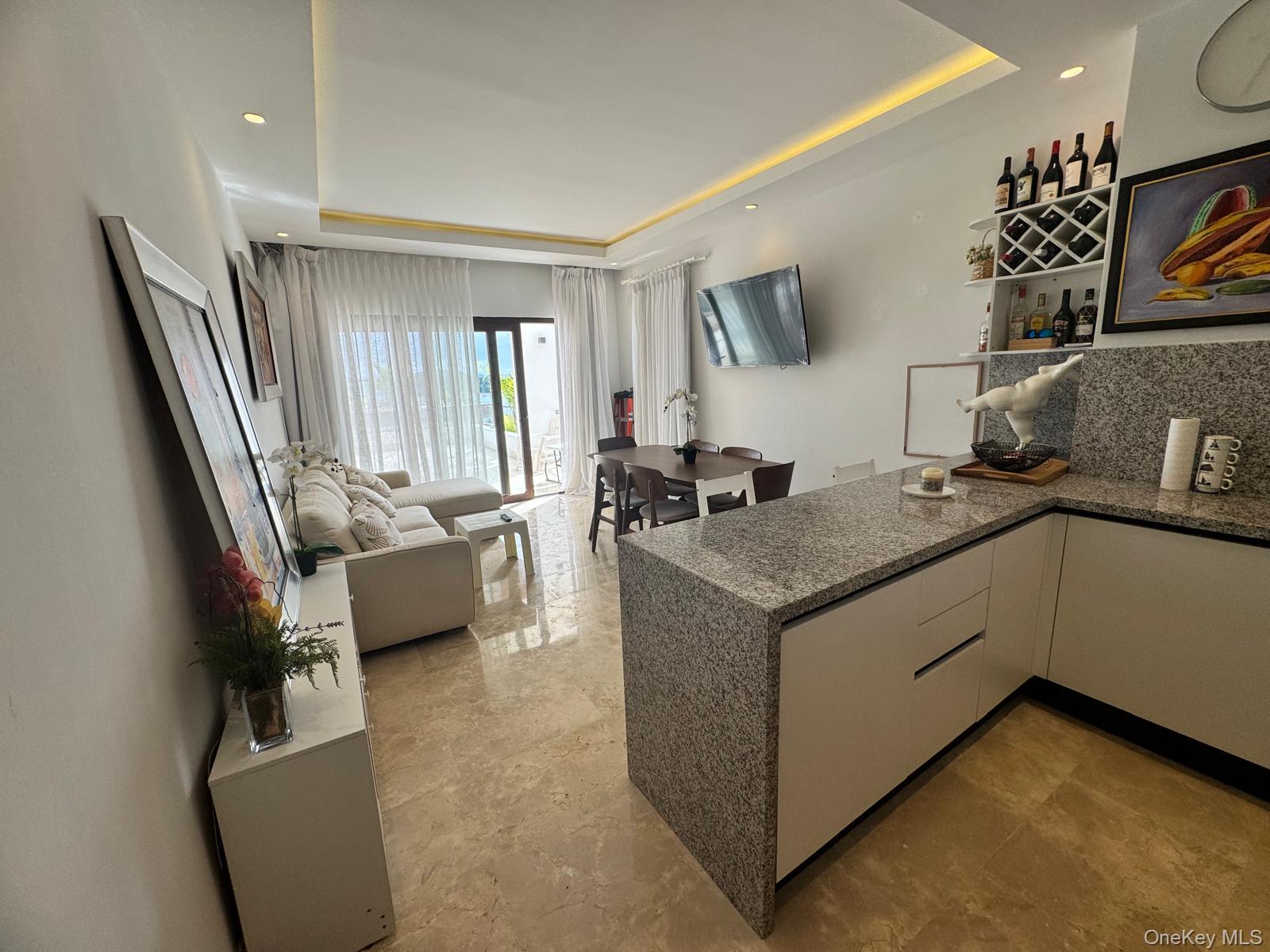 6M3F+32H Avenida Del Male # Building #B2 Unit 2101-2, Other 32000