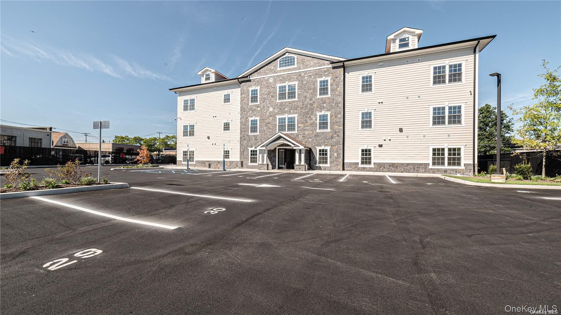 776 Fulton Street # 2A, Farmingdale, NY 11735