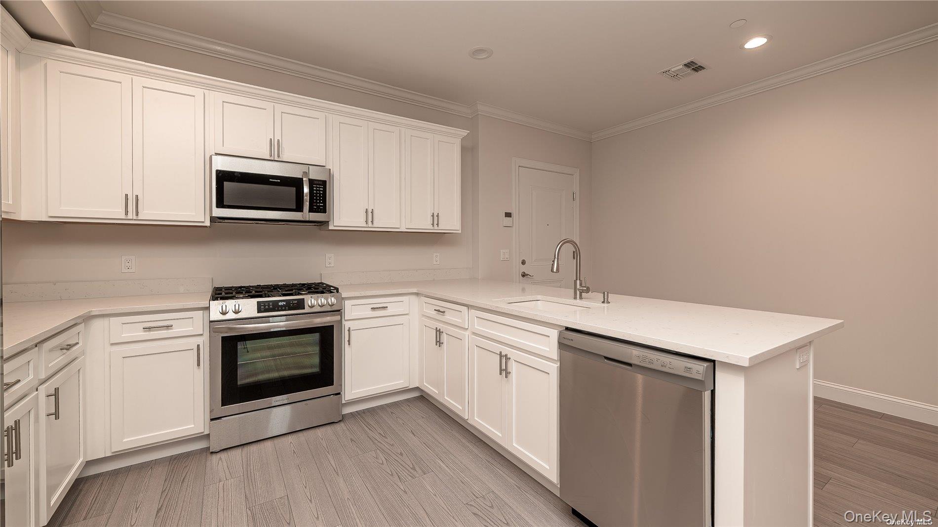 776 Fulton Street # 2A, Farmingdale, NY 11735