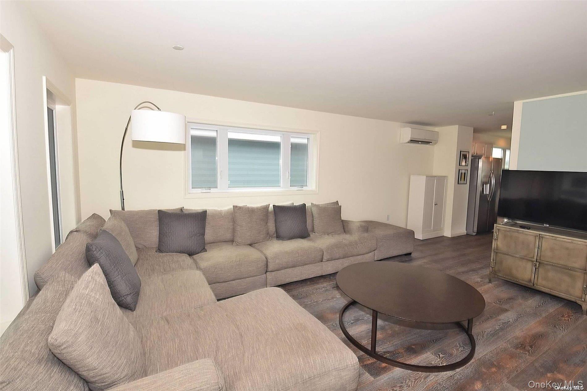 31 Florida Street, Long Beach, NY 11561