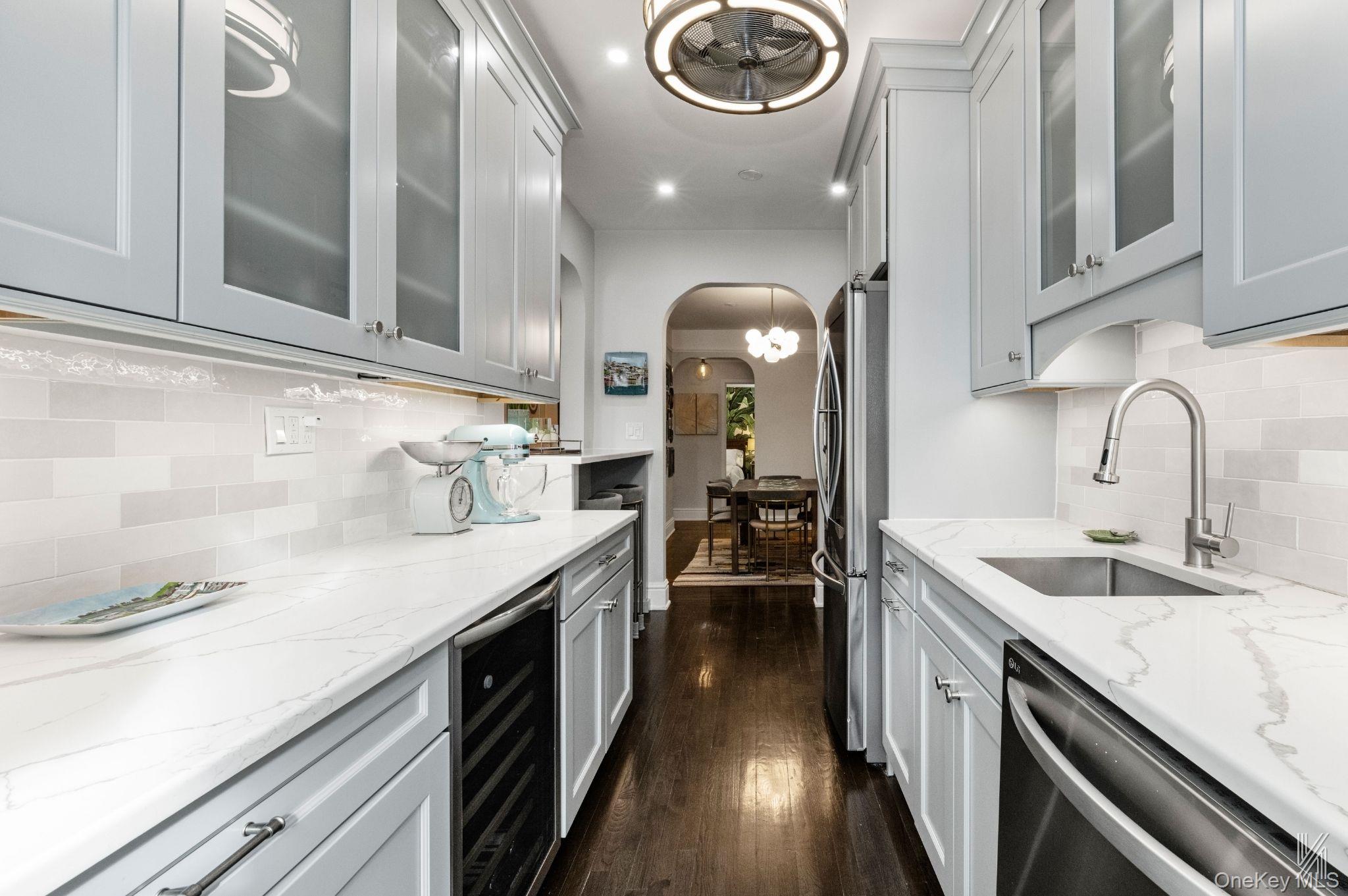 35-06 88th Street # 3G, Jackson Heights, NY 11372