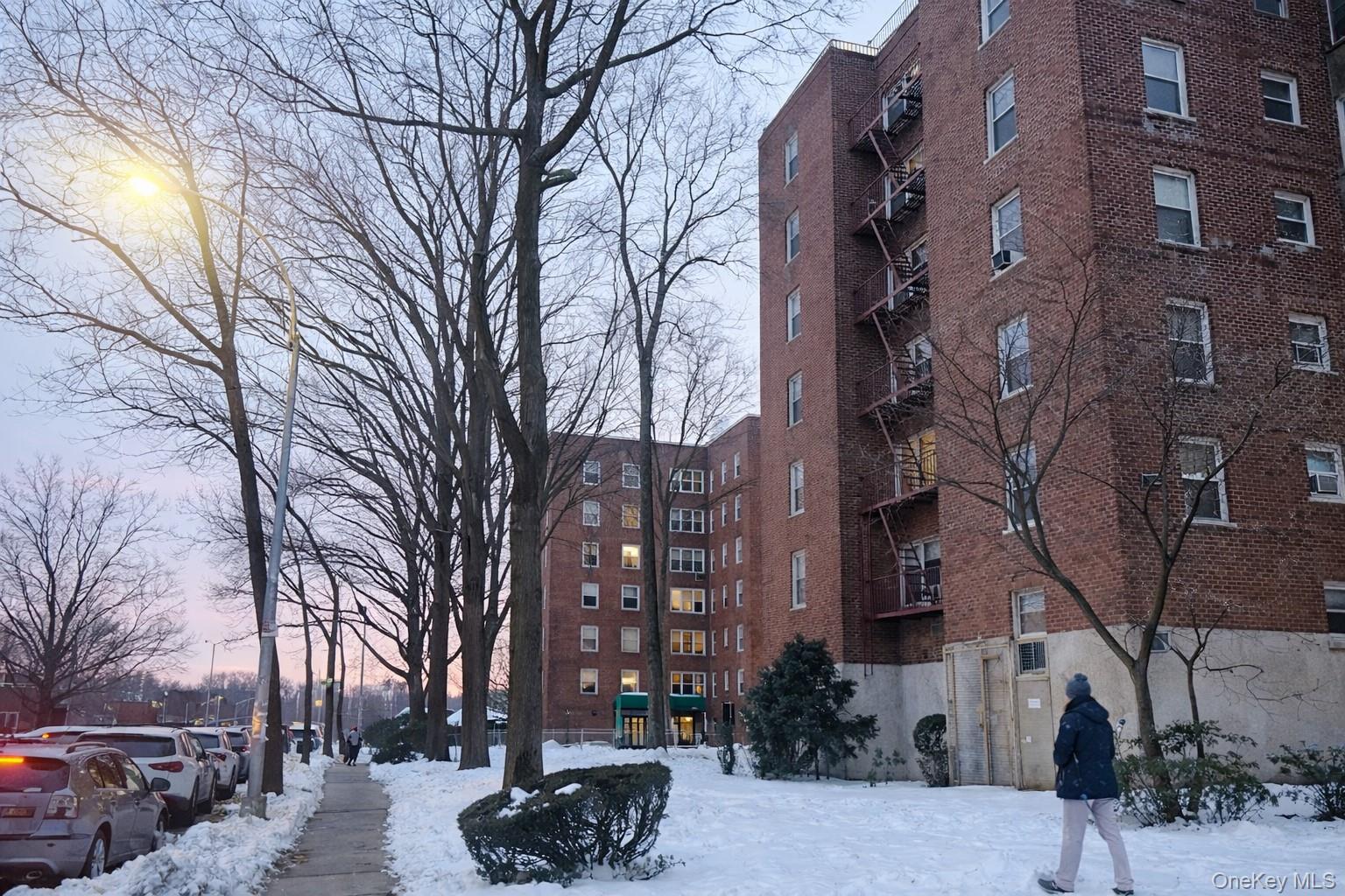 2704 Parsons Boulevard # 6B, Flushing, NY 11354