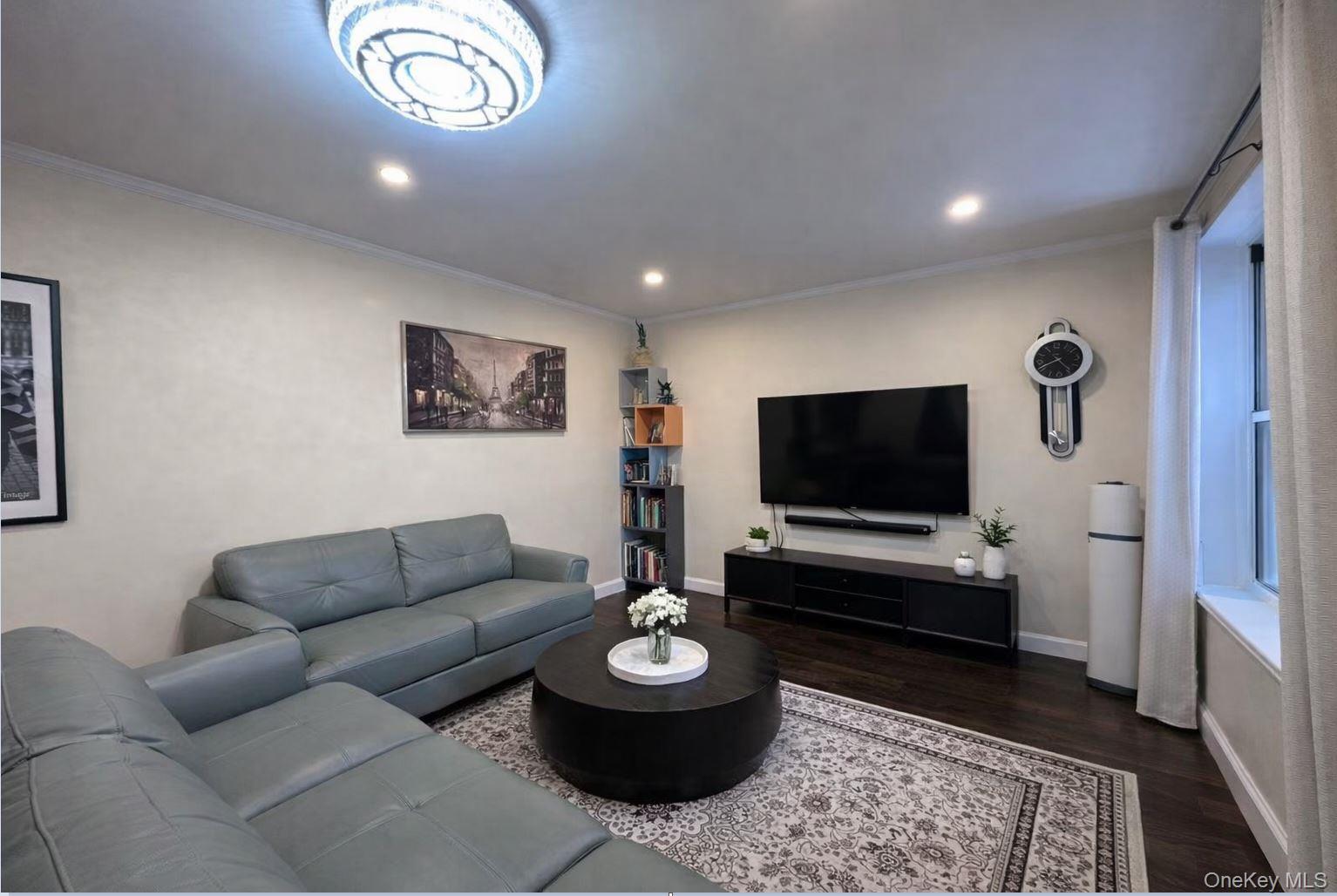 2704 Parsons Boulevard # 6B, Flushing, NY 11354