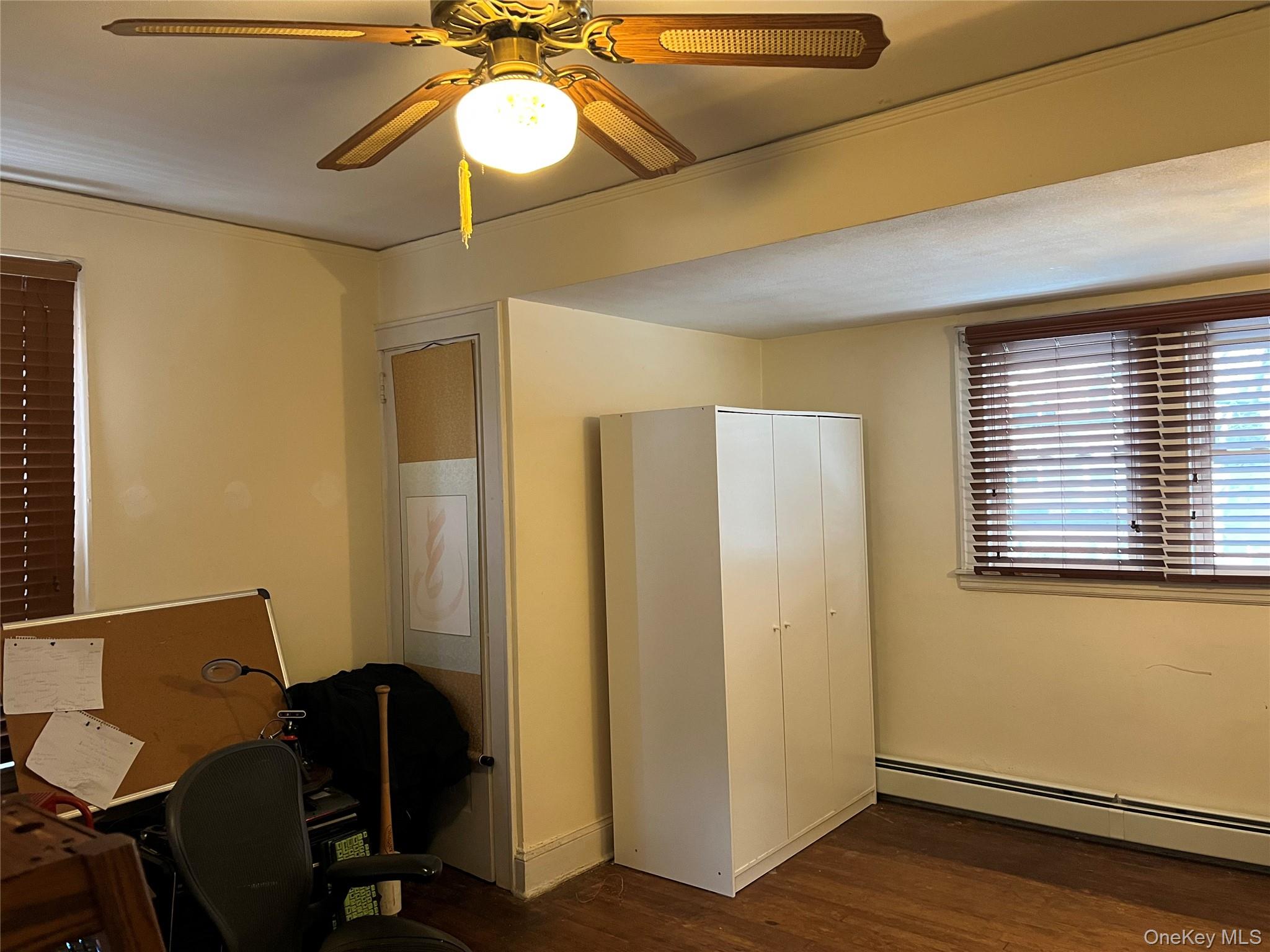 52 Park Avenue, Williston Park, NY 11596