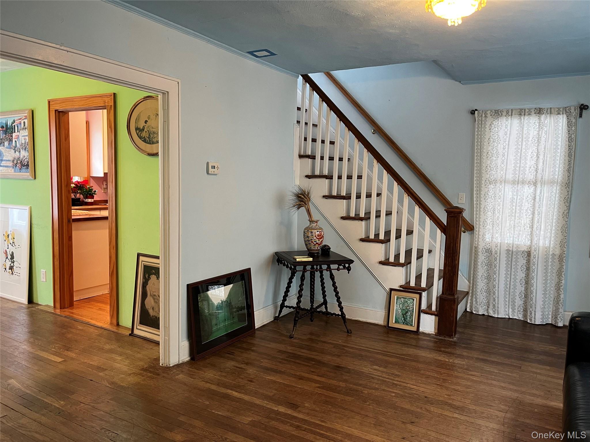 52 Park Avenue, Williston Park, NY 11596