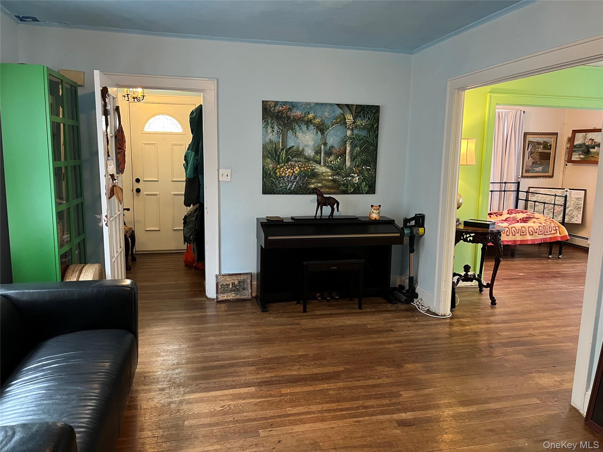 52 Park Avenue, Williston Park, NY 11596