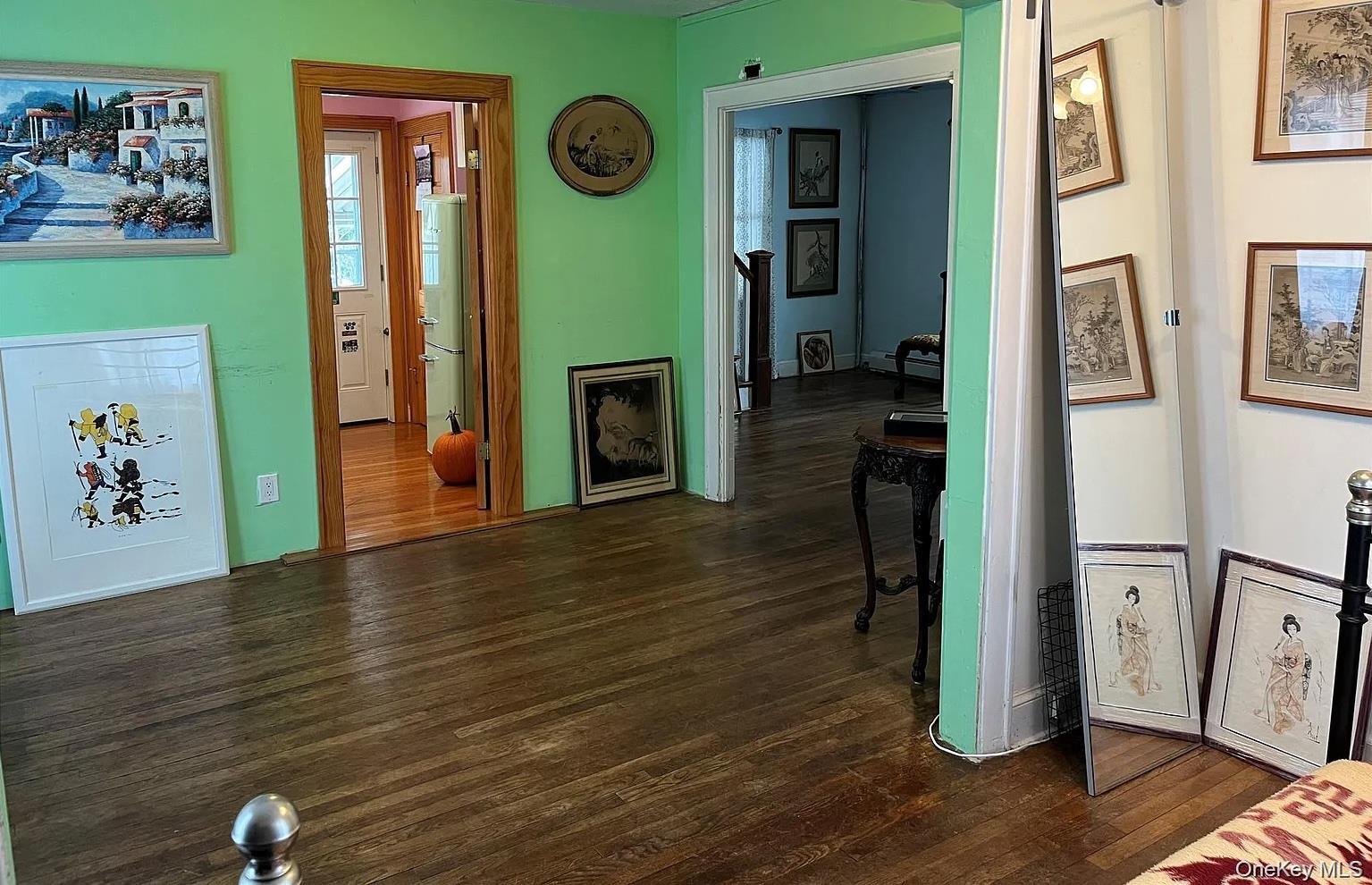 52 Park Avenue, Williston Park, NY 11596