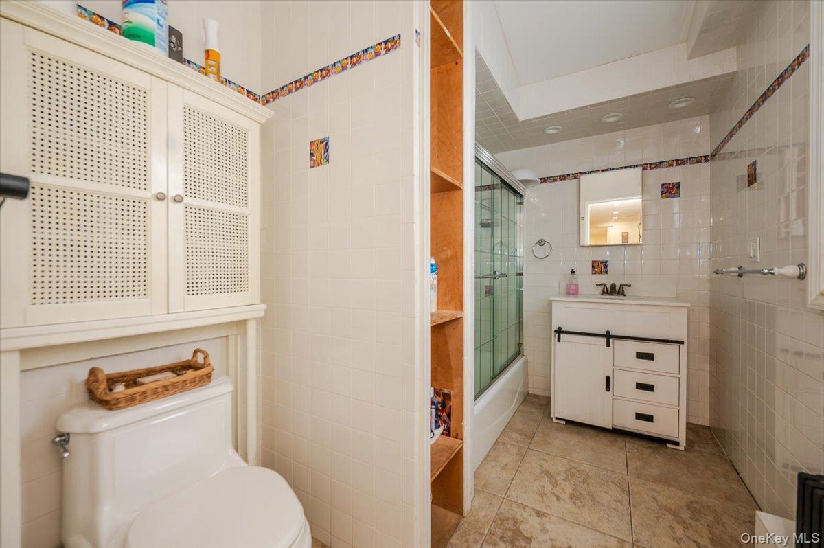 227 Doughty Boulevard, Inwood, NY 11096