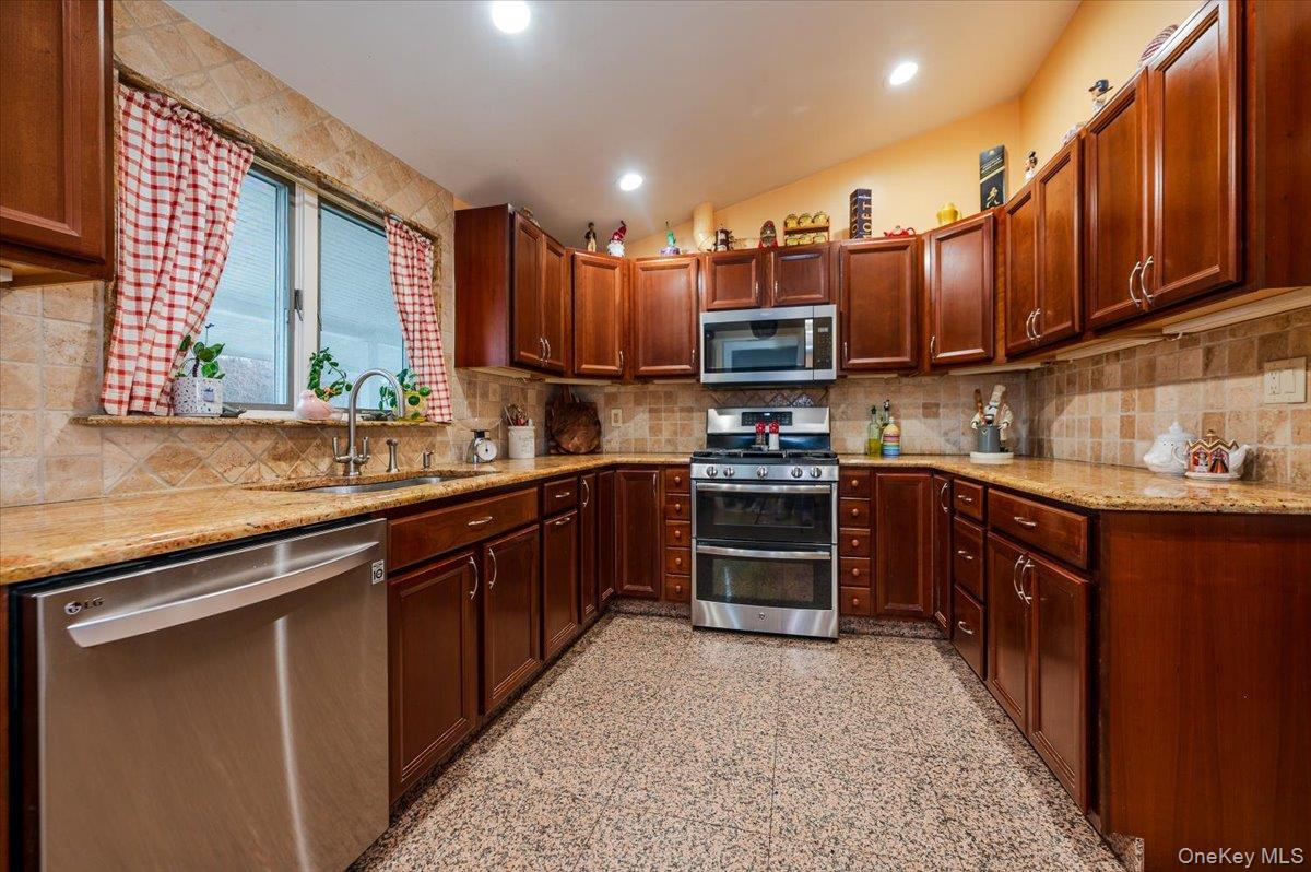 227 Doughty Boulevard, Inwood, NY 11096