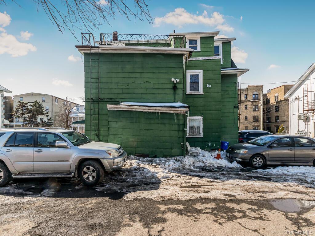 227 S 3rd Avenue, Mount Vernon, NY 10550