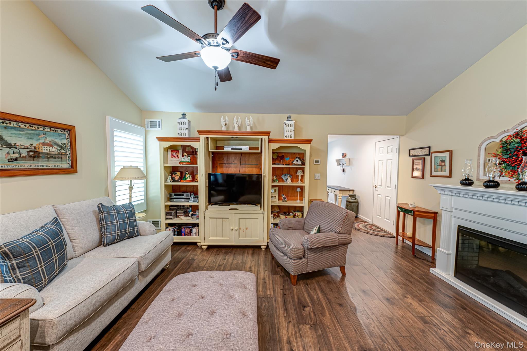 263 Glen Drive, Ridge, NY 11961