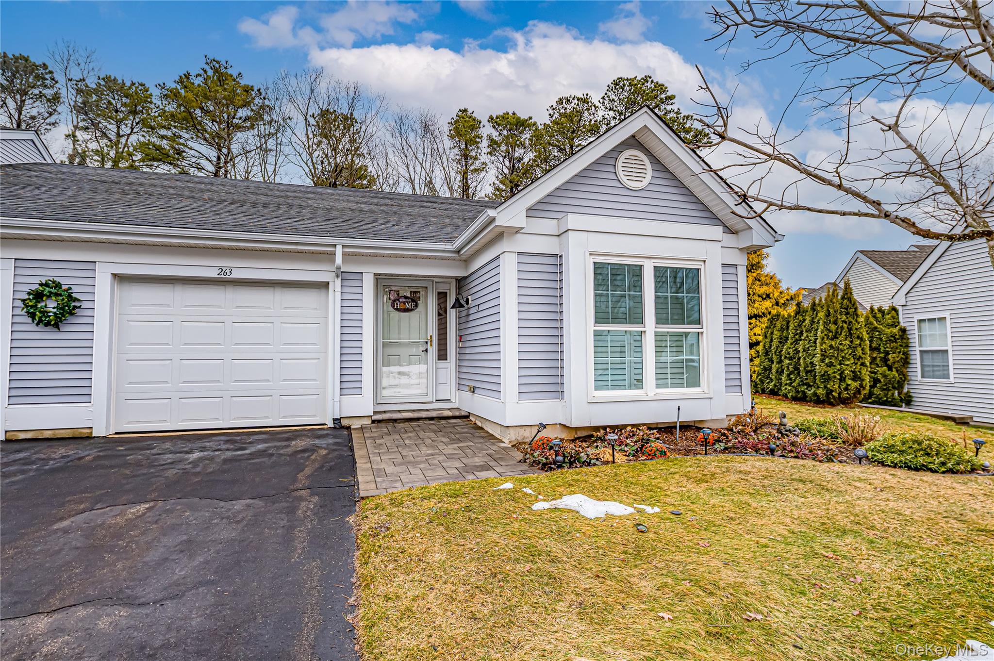 263 Glen Drive, Ridge, NY 11961