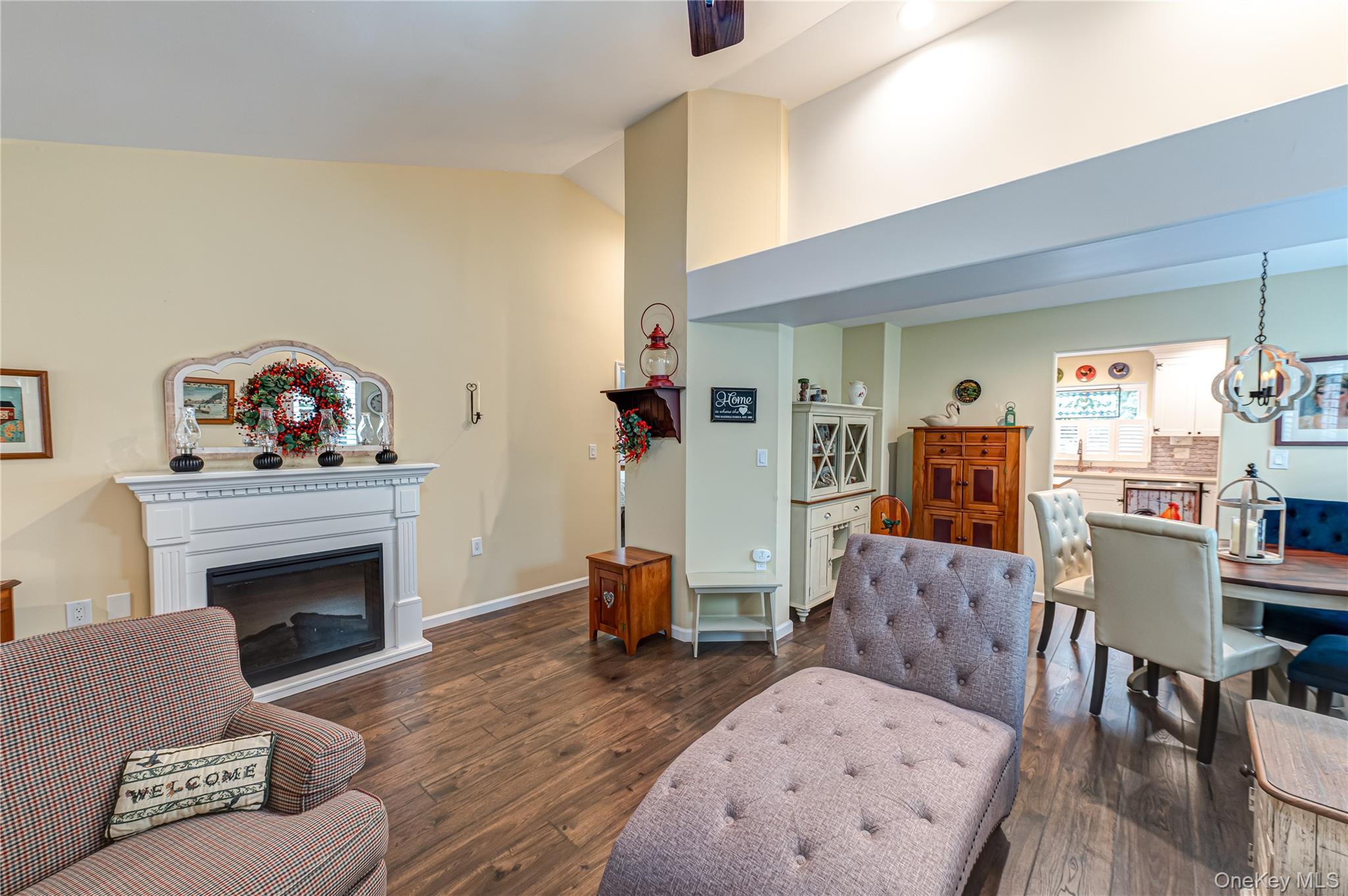 263 Glen Drive, Ridge, NY 11961