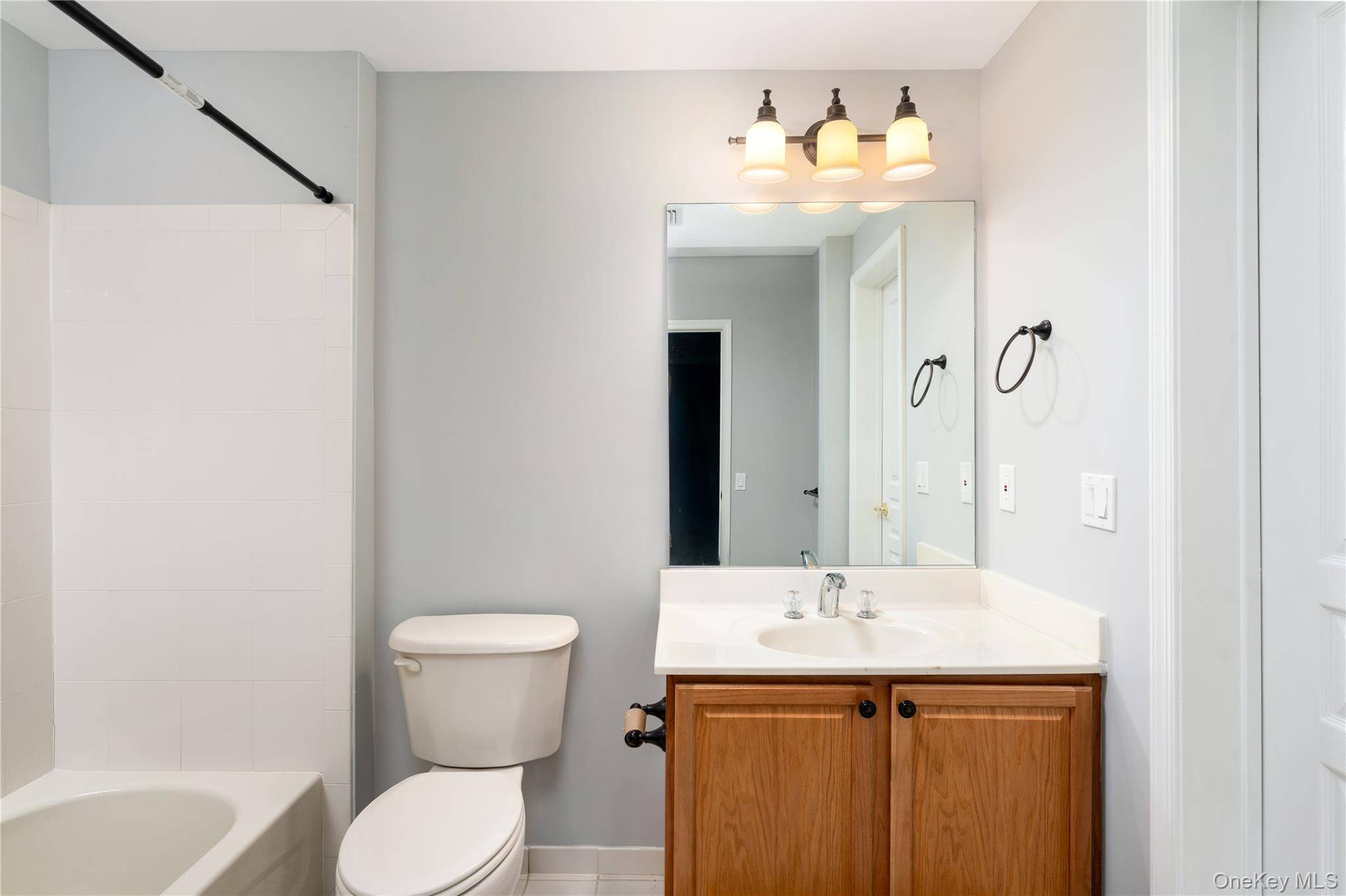 48 Avolet Court, Mount Sinai, NY 11766