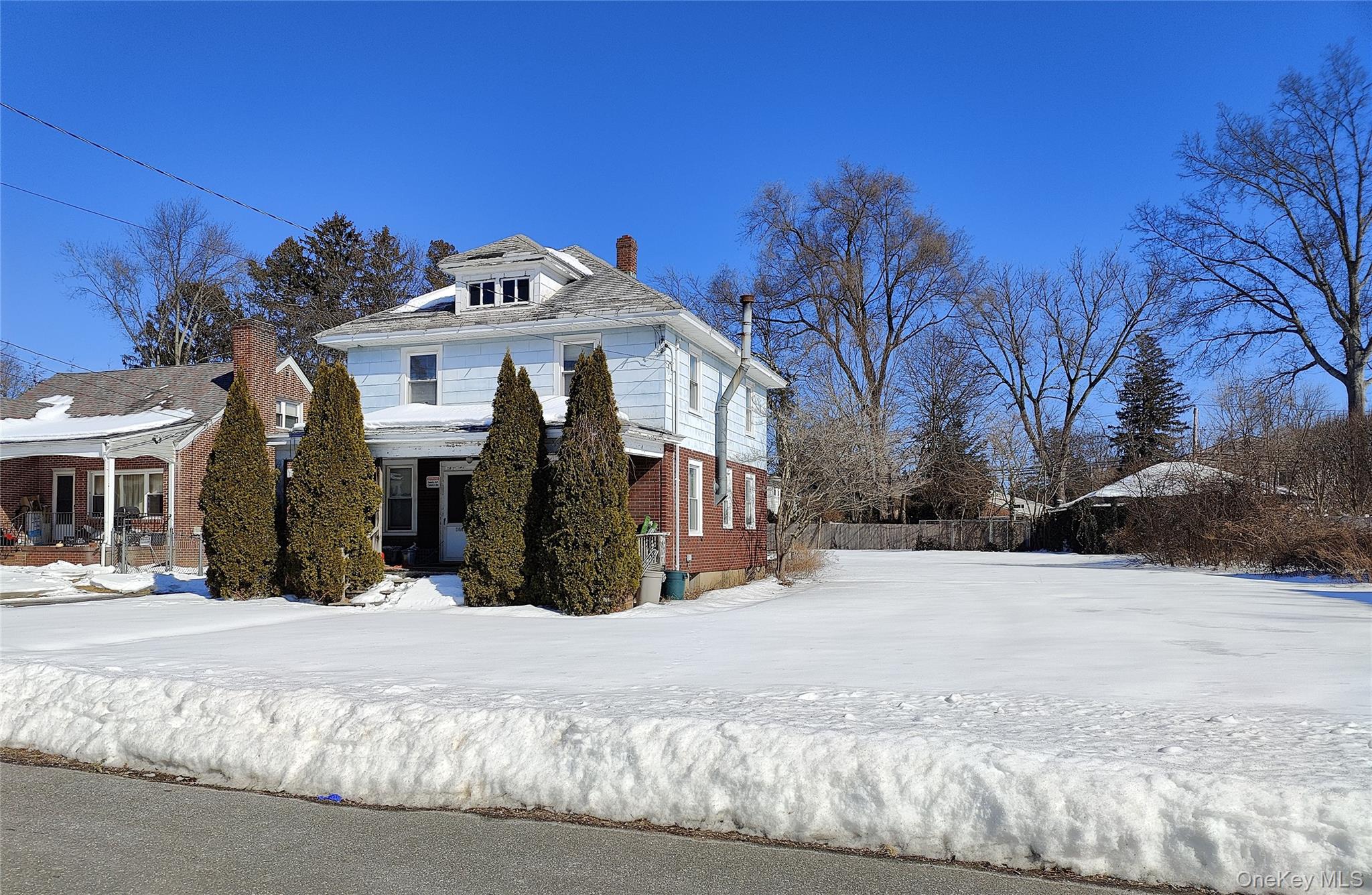 144 Clinton Avenue, Huntington, NY 11743