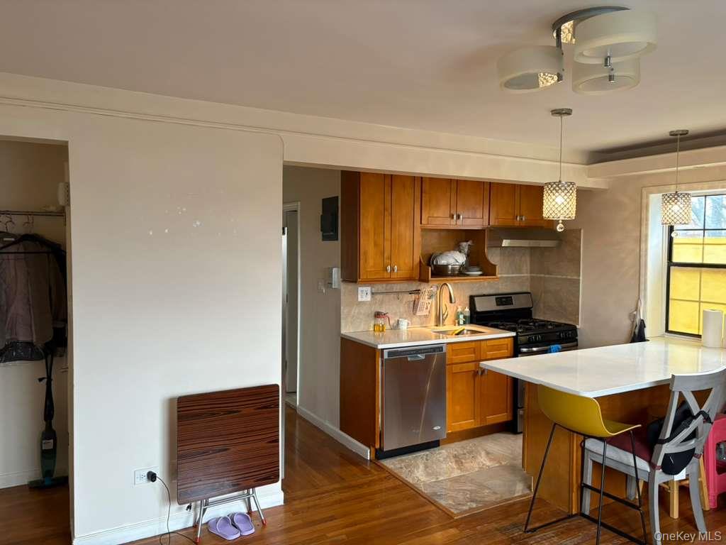 144-04 78th Avenue # 3K, Flushing, NY 11367