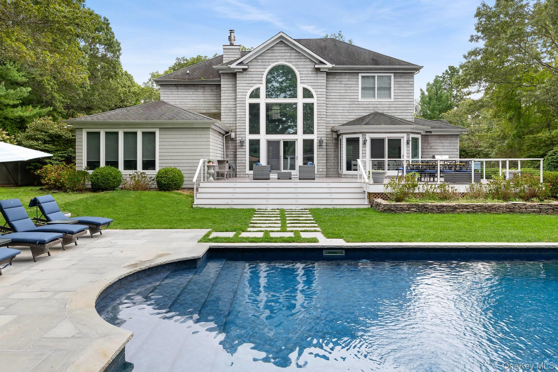 7 Hilltop Lane, East Hampton, NY 11937