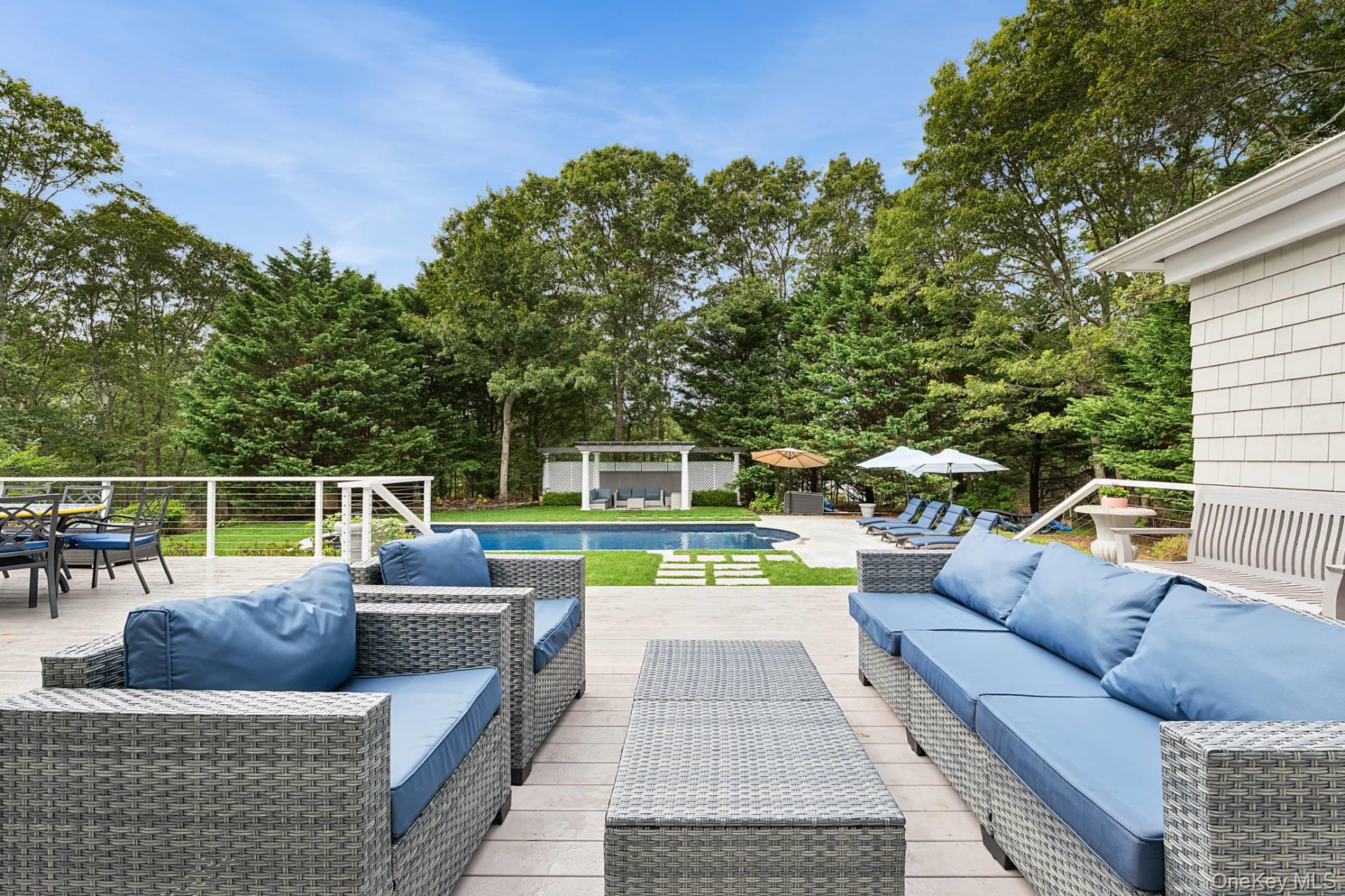 7 Hilltop Lane, East Hampton, NY 11937