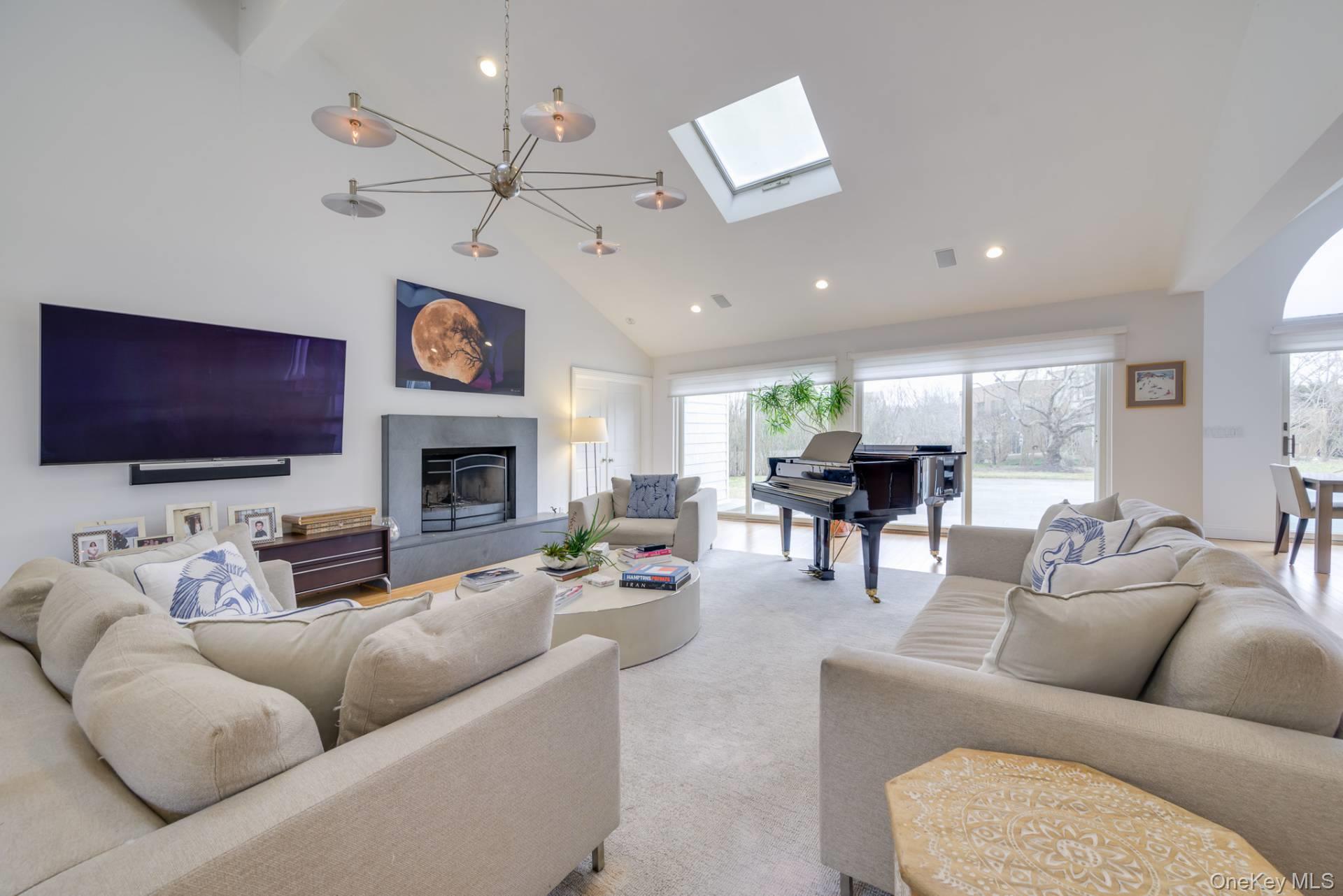 23 Stephen Halsey Path, Water Mill, NY 11976