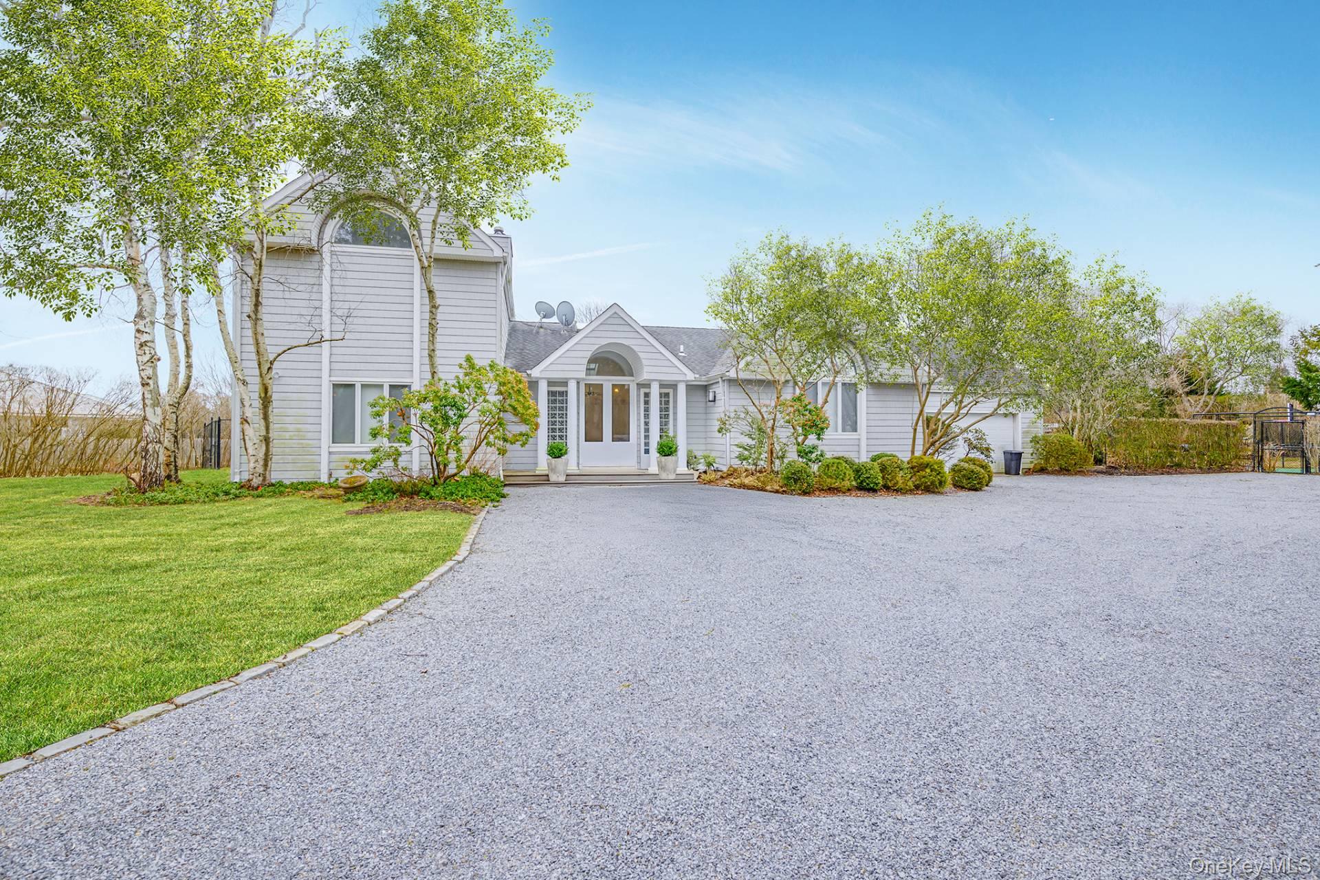 23 Stephen Halsey Path, Water Mill, NY 11976