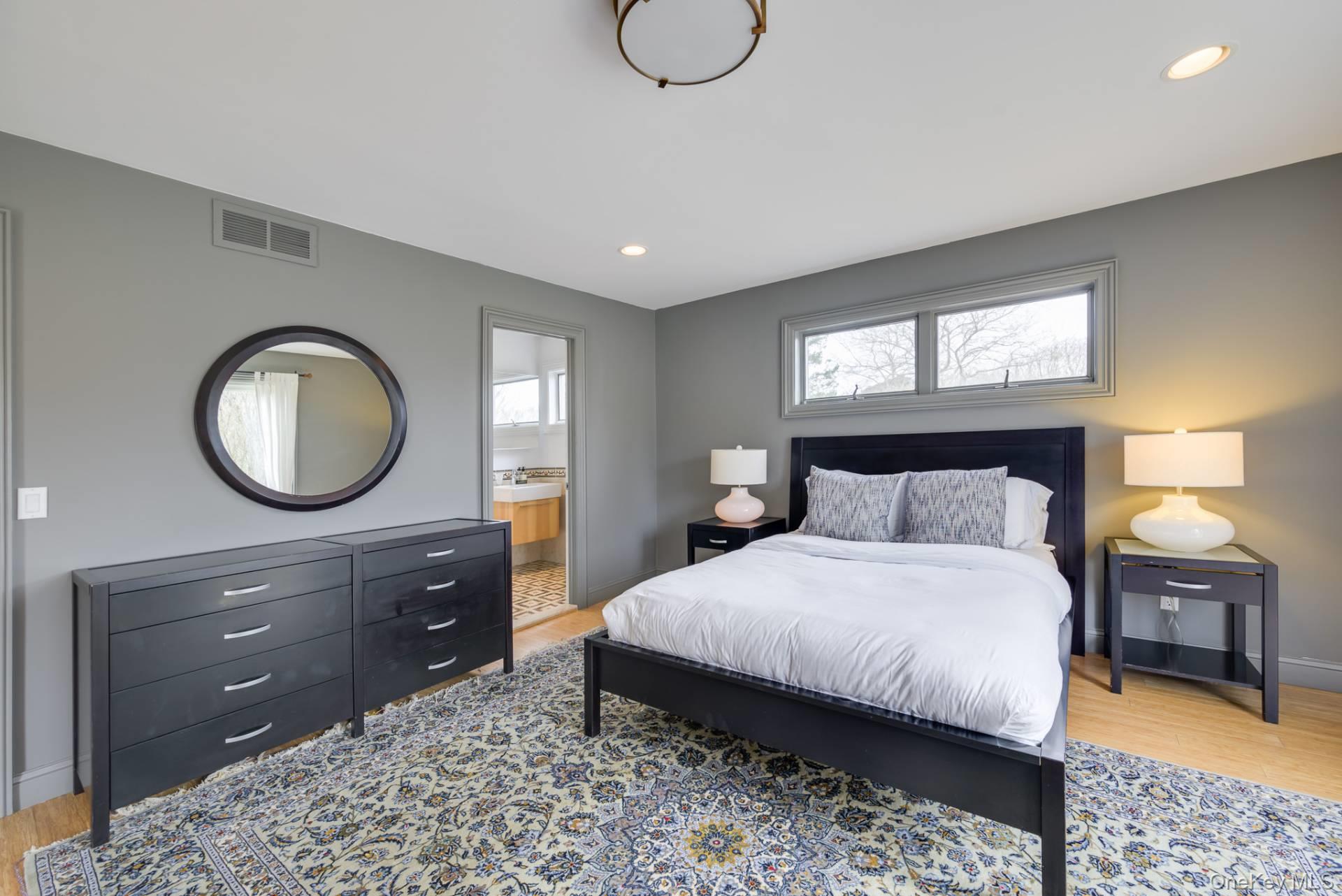 23 Stephen Halsey Path, Water Mill, NY 11976