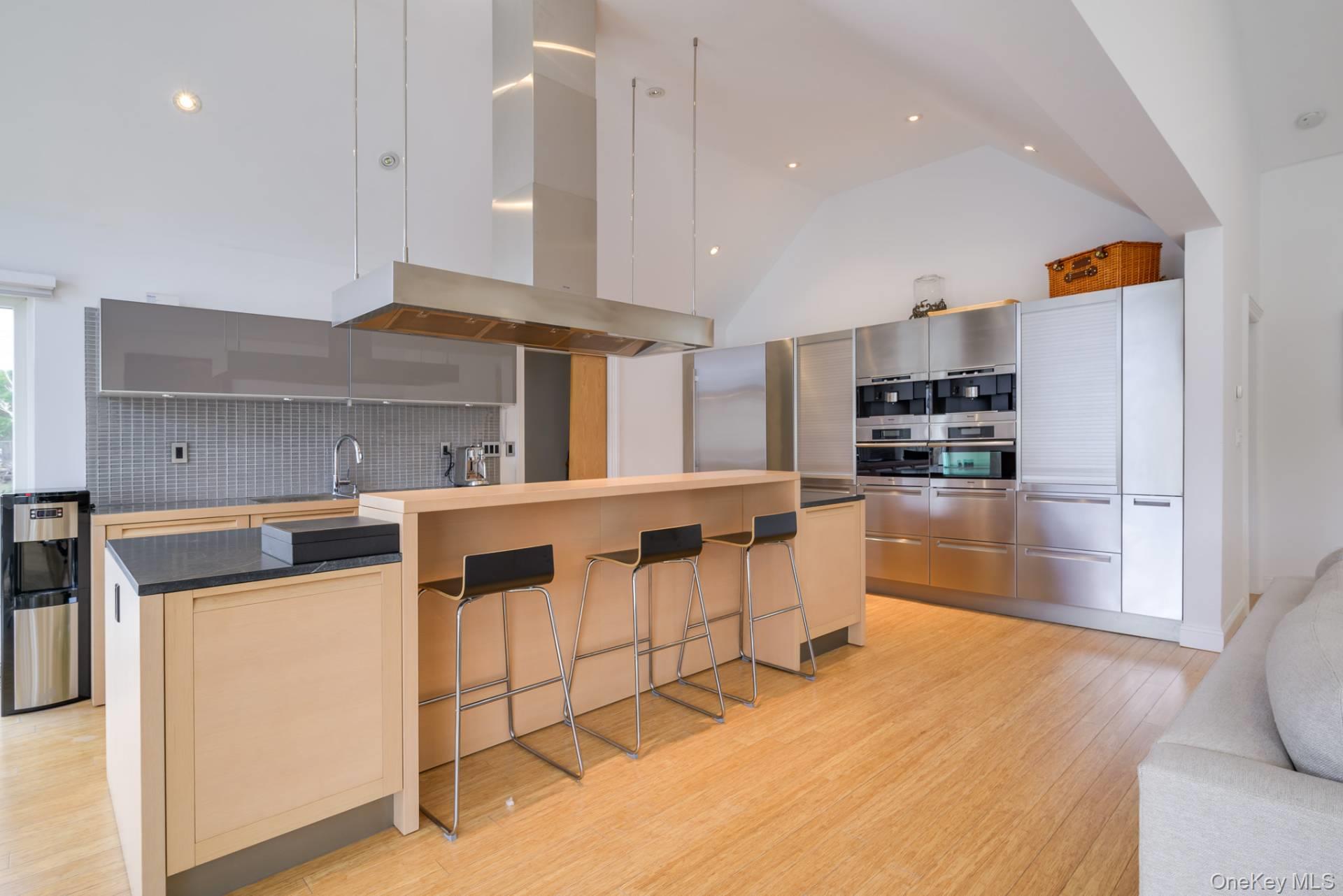 23 Stephen Halsey Path, Water Mill, NY 11976