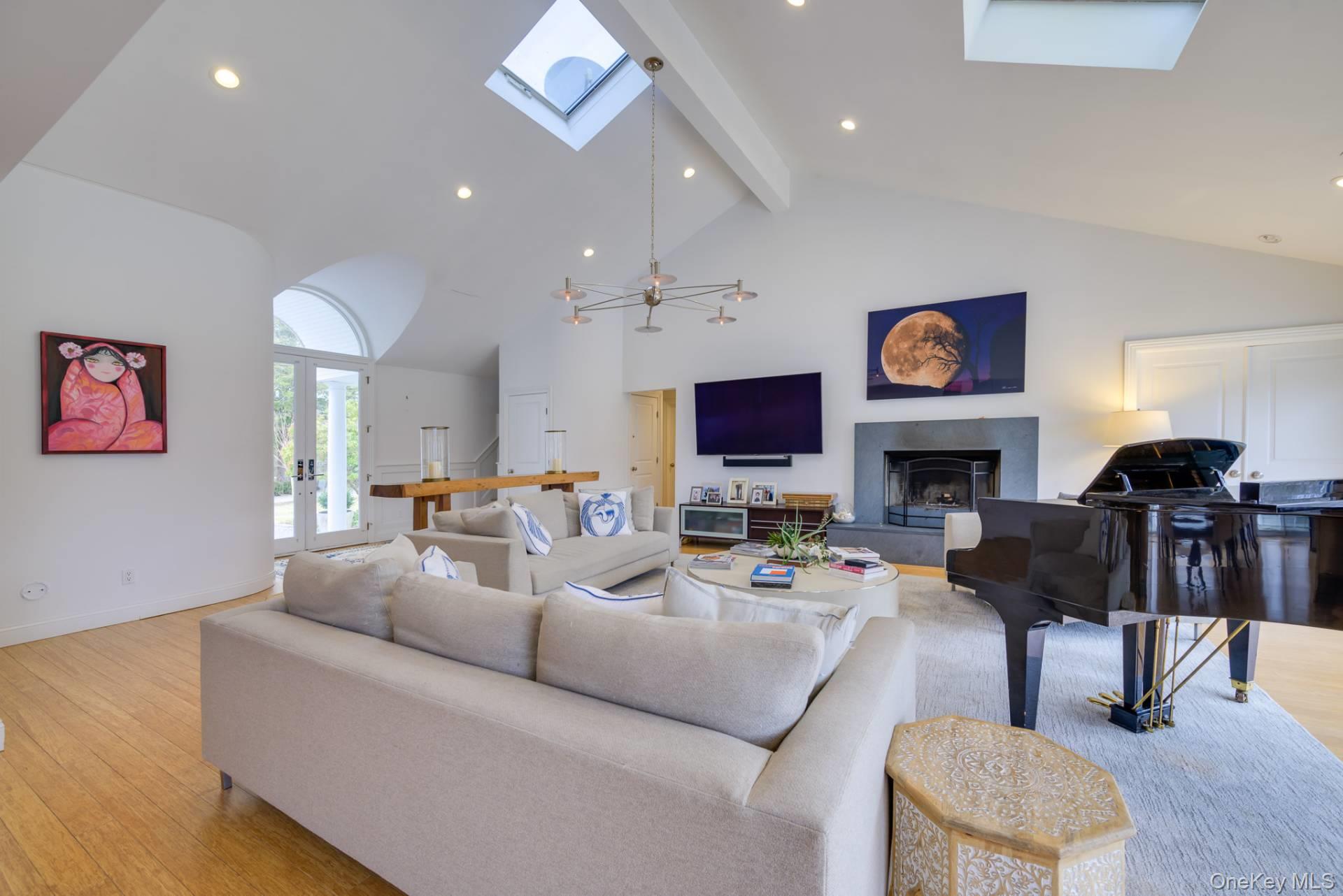 23 Stephen Halsey Path, Water Mill, NY 11976