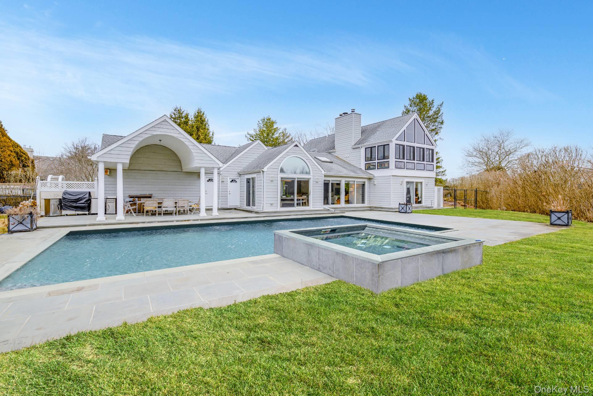 23 Stephen Halsey Path, Water Mill, NY 11976